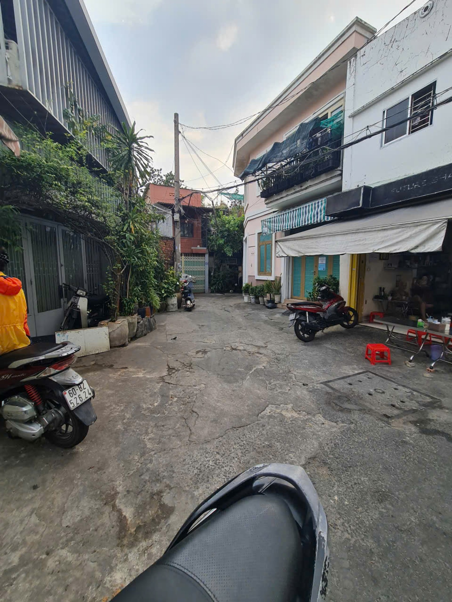 Bán nhà sát mặt tiền hẻm xe hơi - chợ Bà Chiểu - ngang gần 6m , DT 50m2 chỉ 7tỷ