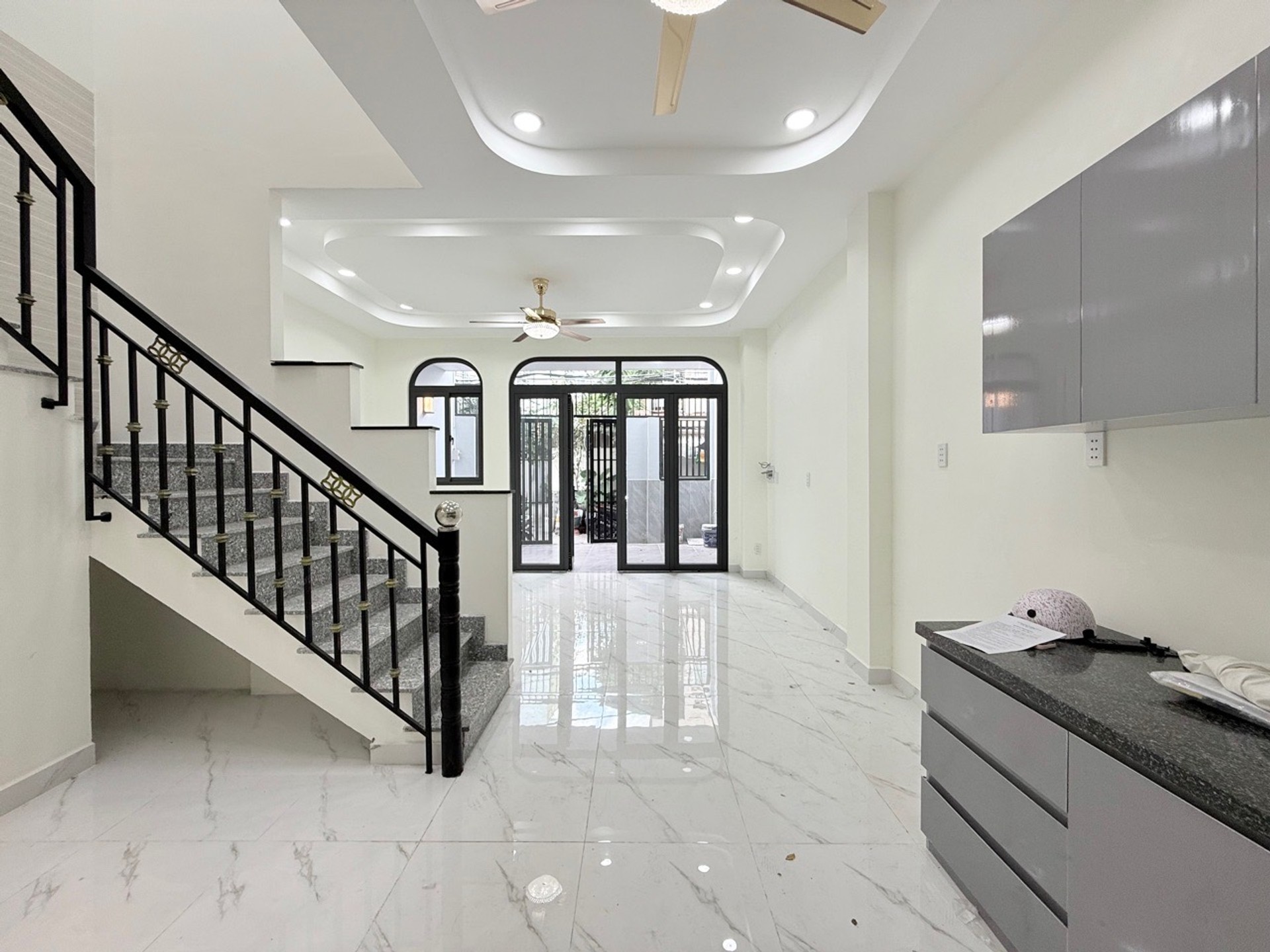 NGON BỔ RẺ - NGUYỄN THƯỢNG HIỀN - CẠNH BÌNH THẠNH - VUÔNG A4 - 2 TẦNG - NHÀ MỚI XÂY