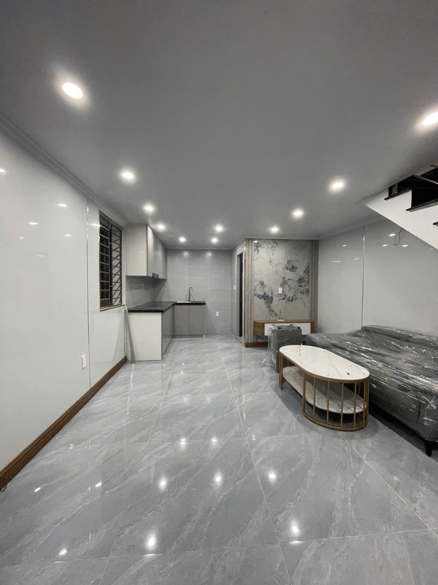 Bán nhà riêng 3 tầng 34m2 tại Trần Nguyên Hãn, hướng Bắc, pháp lý có sổ