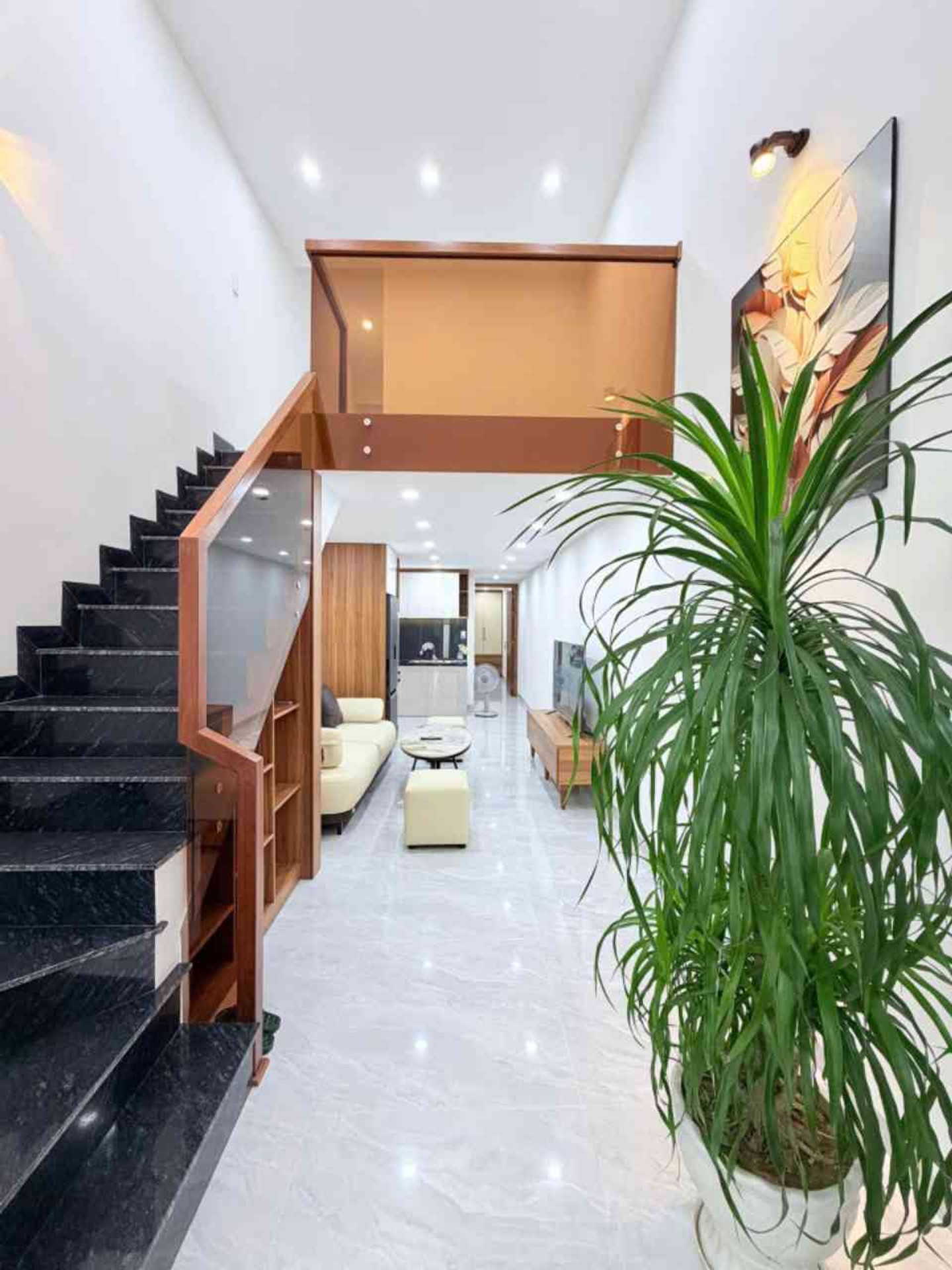 HƠN 3 TỶ, NHÀ MÊ LỬNG ĐÚC KIỆT Ô TÔ TRẦN XUÂN LÊ, THANH KHÊ - VÀI PHÚT RA CO.OPMART, ĐIỆN BIÊN PHỦ