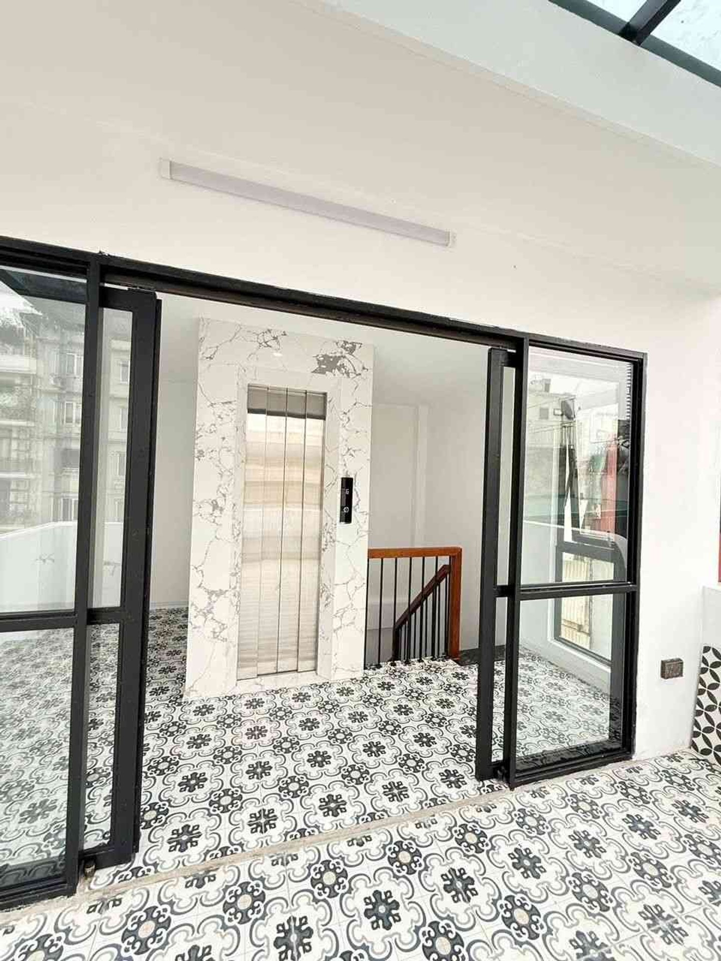 GIẢM CHÀO 500TR GIÁ CHÀO MỚI 10.35 TỶ MỜI ACE XƠI.
bán nhà Đê La Thành 31.2m 6 tag thag