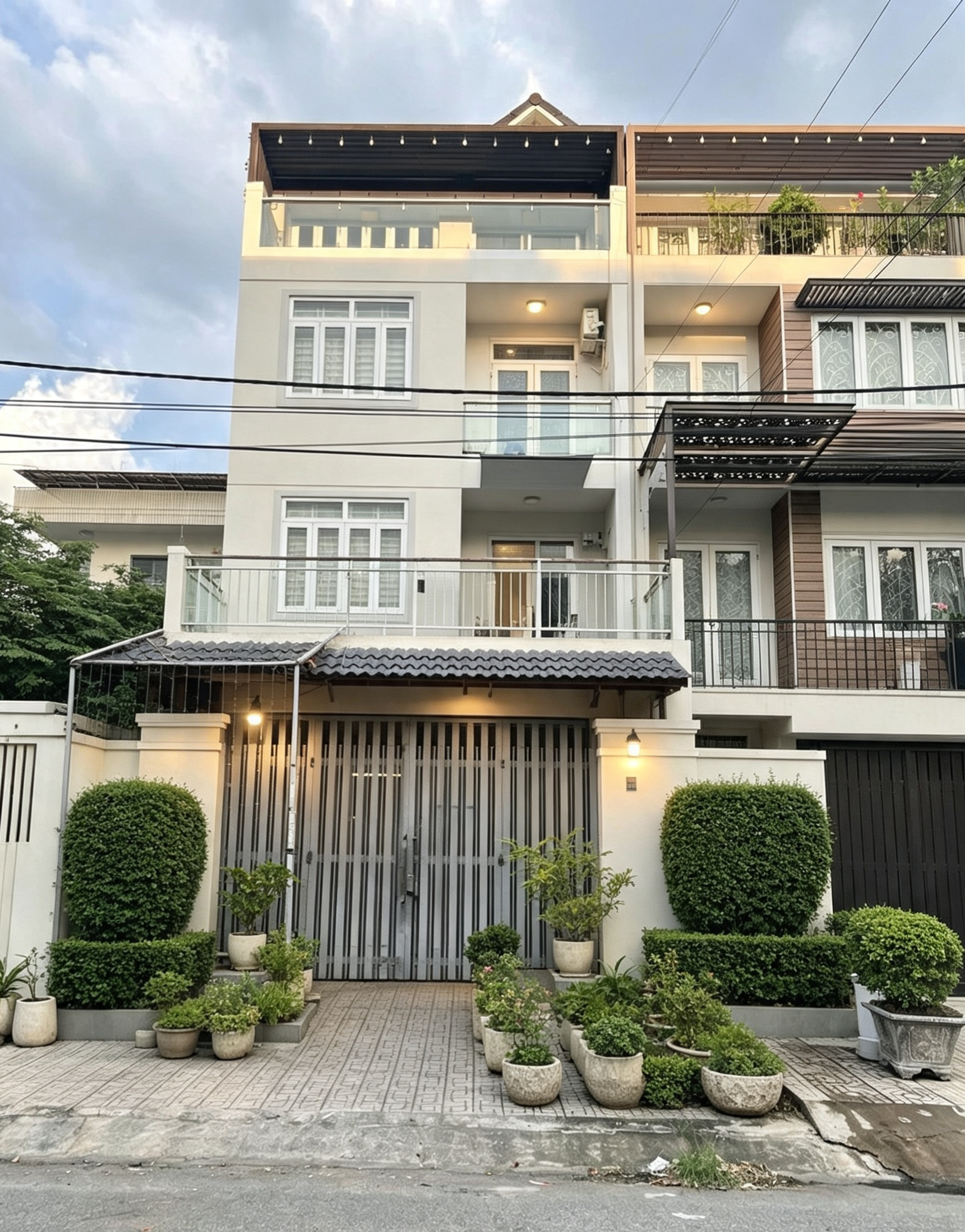 MẶT TIỀN 6X18M – ĐƯỜNG 20M VỈA HÈ 5M – 4 TẤM BTCT – ĐANG CHO THUÊ 16TR/THÁNG – 9 T ( TL)
