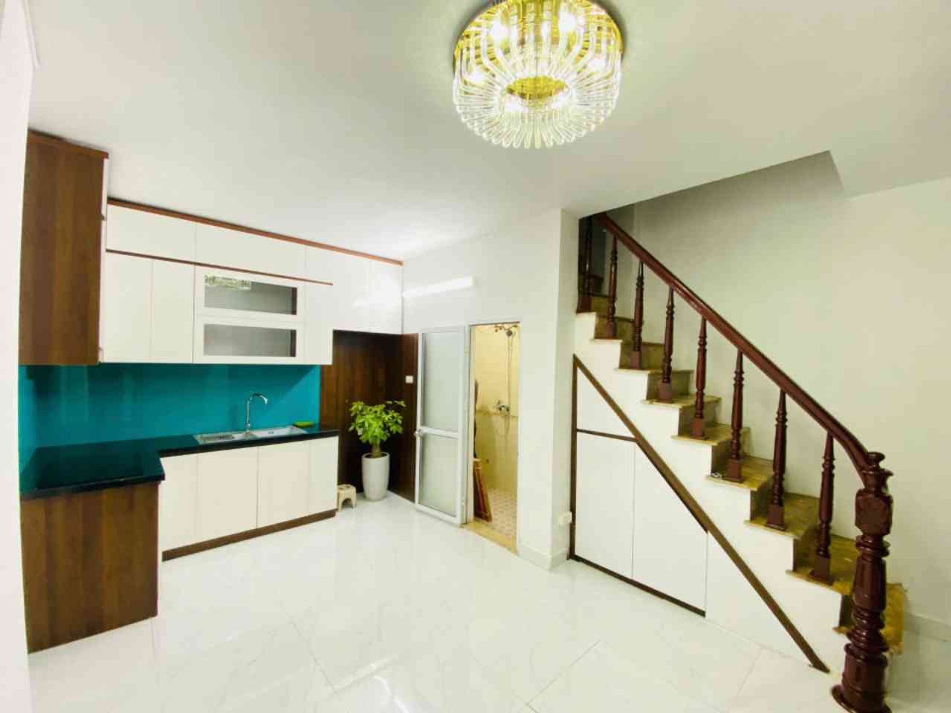 Cơ hội sở hữu nhà lô góc, 2 mặt ngõ, 4 tầng tại Định Công Thượng, chủ giảm 700 triệu giá hấp dẫn.
