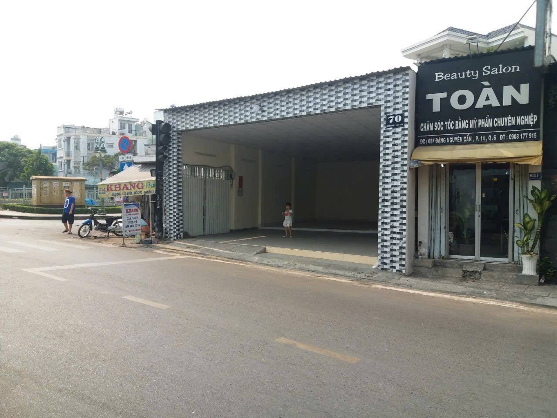 Bán nhà mặt phố phường Phú Lâm, TP. HCM, mặt tiền kinh doanh rộng 8m, diện tích 75m2