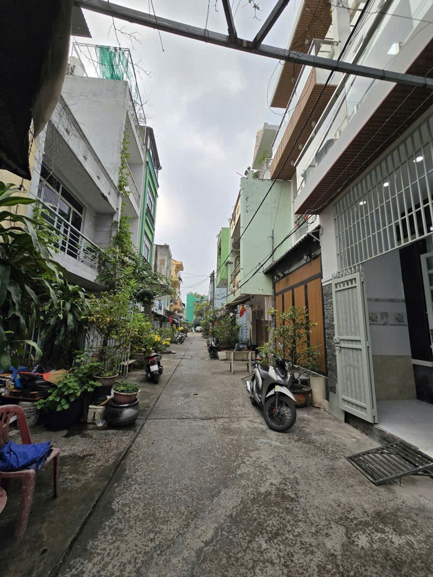 Bán nhà riêng 3 tầng hẻm ô tô An Dương Vương, 56 m2, pháp lý rõ ràng, sẵn sàng công chứng