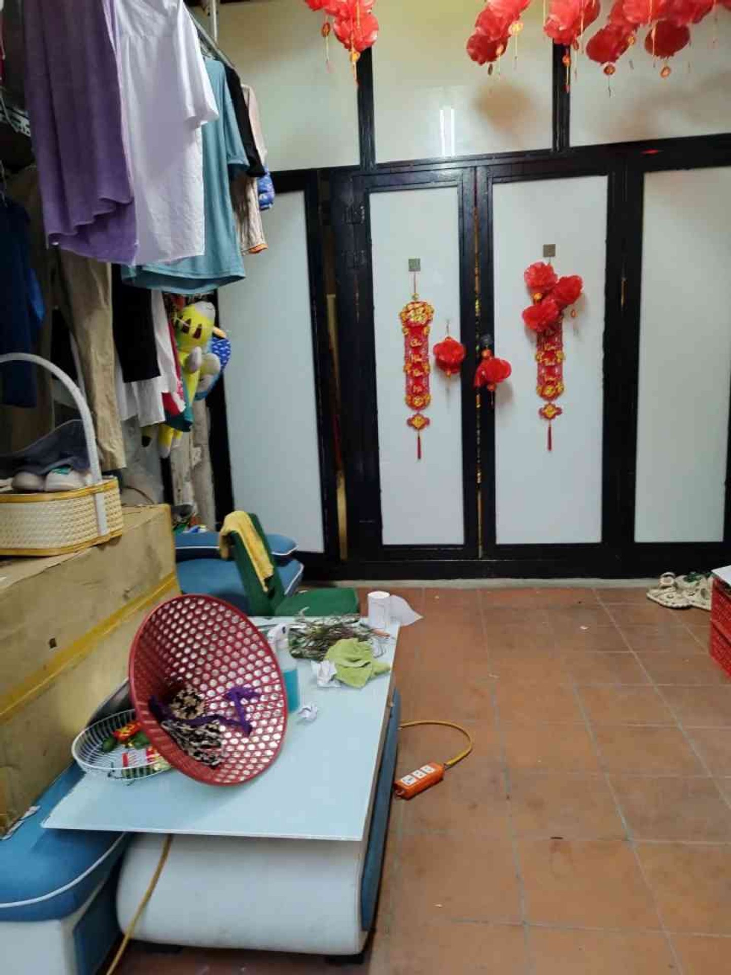Bán căn hộ chung cư 3 phòng ngủ tại khu tập thể Doãn Kế Thiện, tiện ích đầy đủ