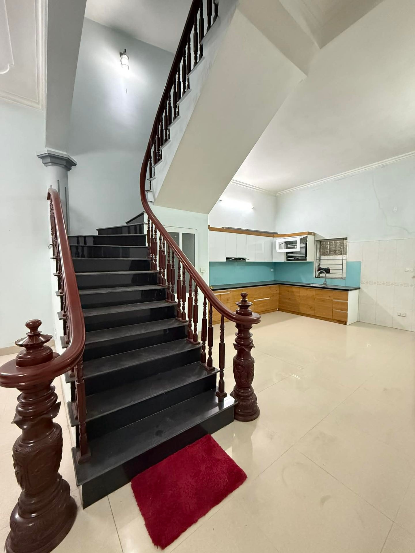 Bán nhà riêng phố Đàm Quang Trung gần cầu Vĩnh Tuy, diện tích 77.3m², 3 tầng, pháp lý rõ ràng