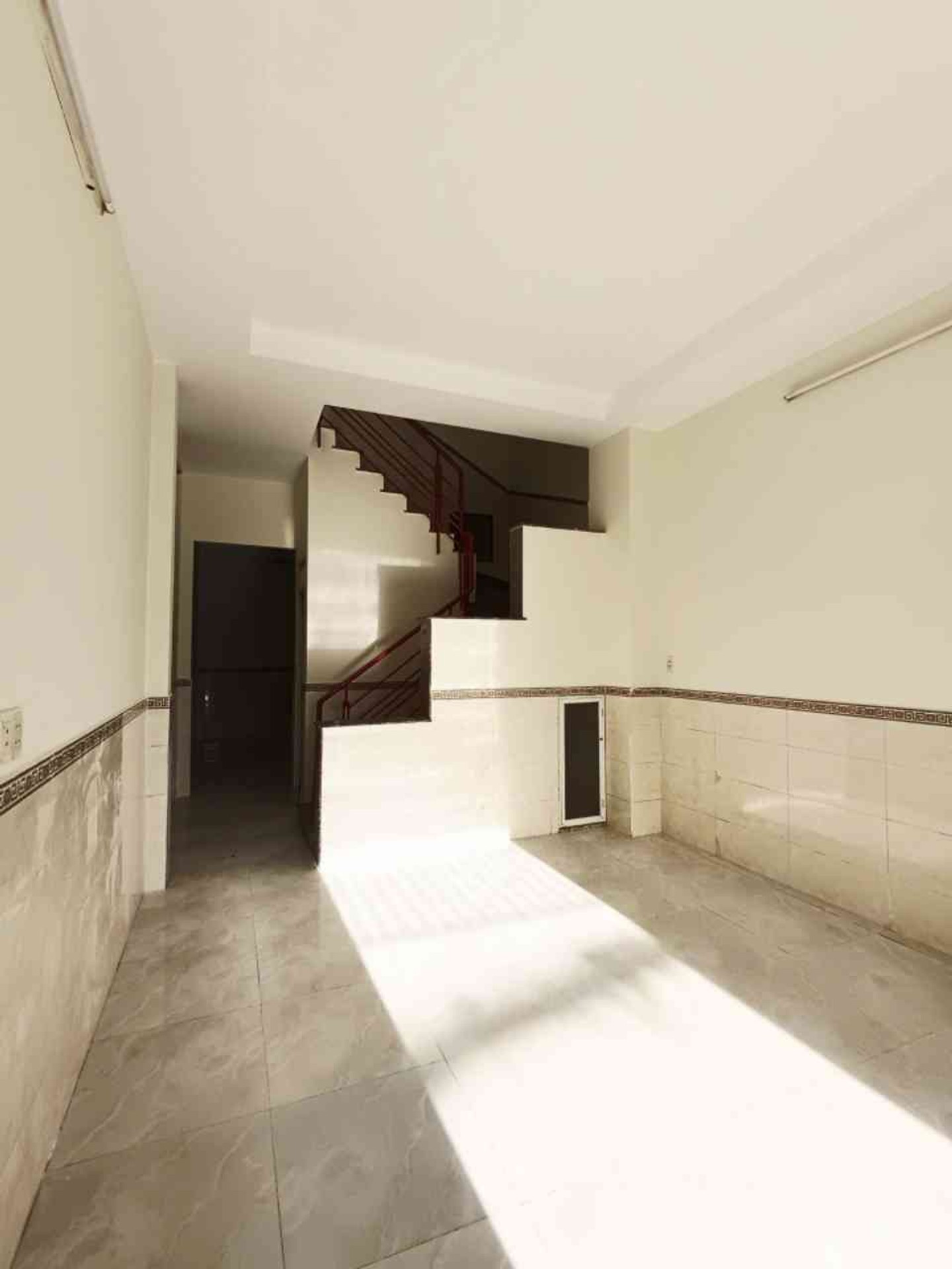 Bán nhà mặt phố 2 tầng gò xoài, diện tích 60.5m2 phường Bình Hưng Hòa, HXH 6m. Giá 5ty4.