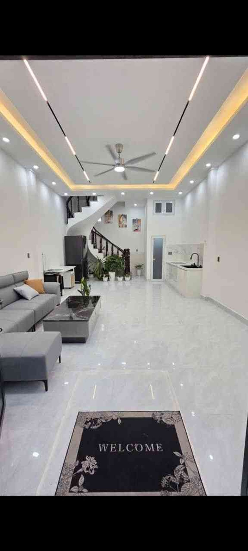 Bán nhà 4 tầng 5 phòng ngủ quận Thủ Đức giá 5.5 tỷ thương lượng