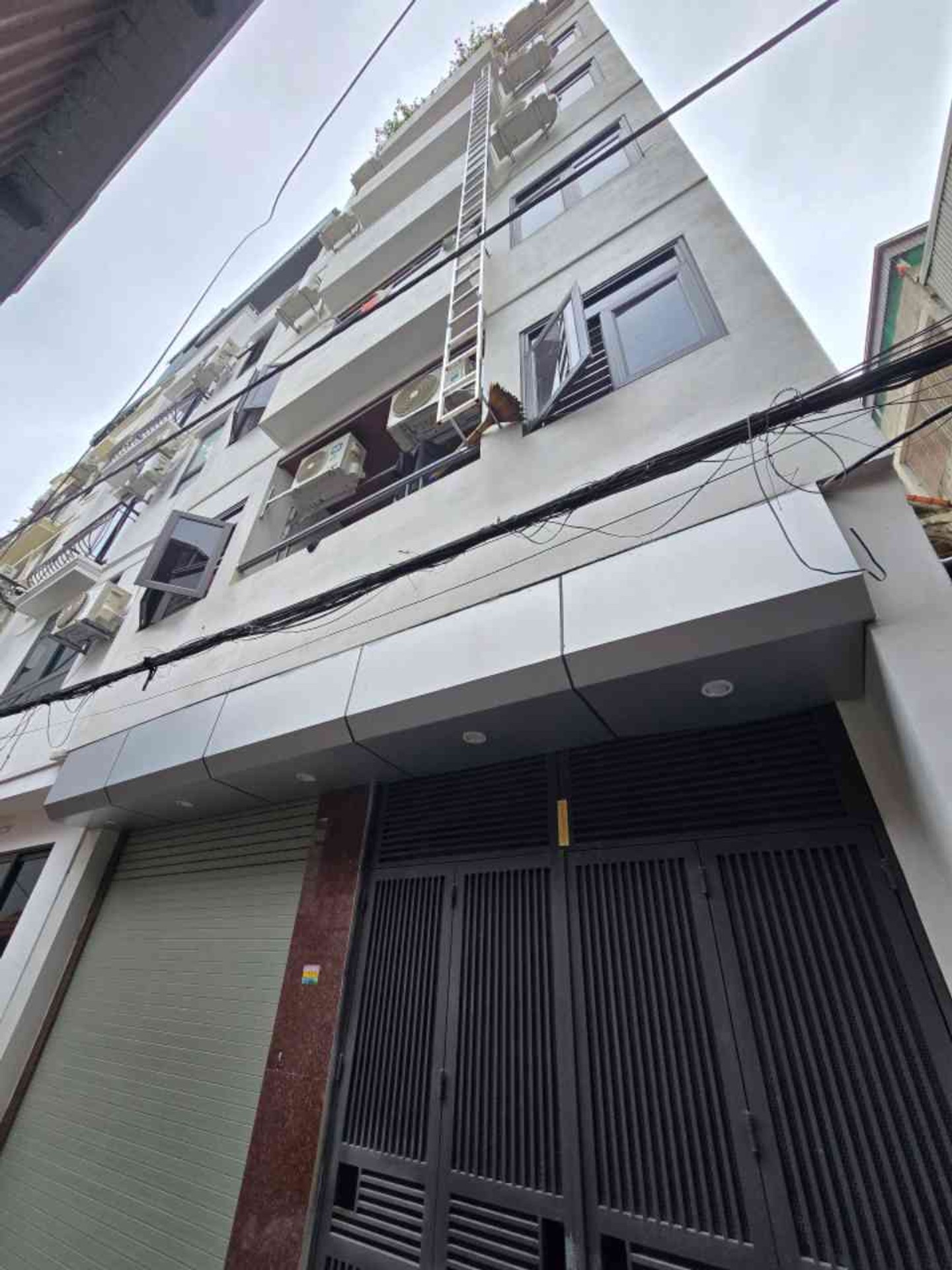 Bán nhà 6 TẦNG THANG MÁY , OTO , 8pkk , xuân phương , sát Đại Lộ Thăng Long , KDT VINHOME
