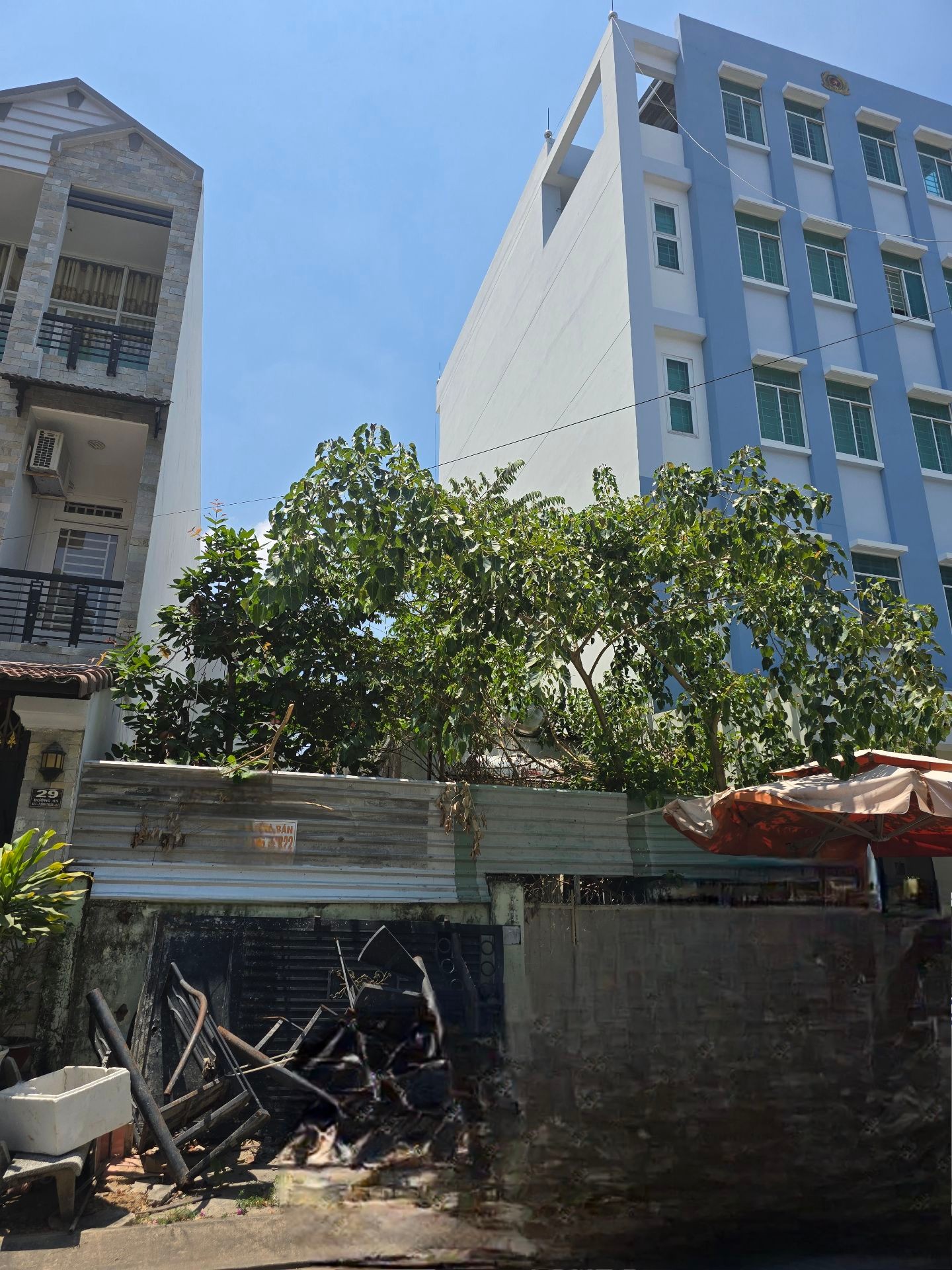 Cơ hội vàng sở hữu nhà mặt phố rộng 140m2 tại Bình Thuận Quận 7