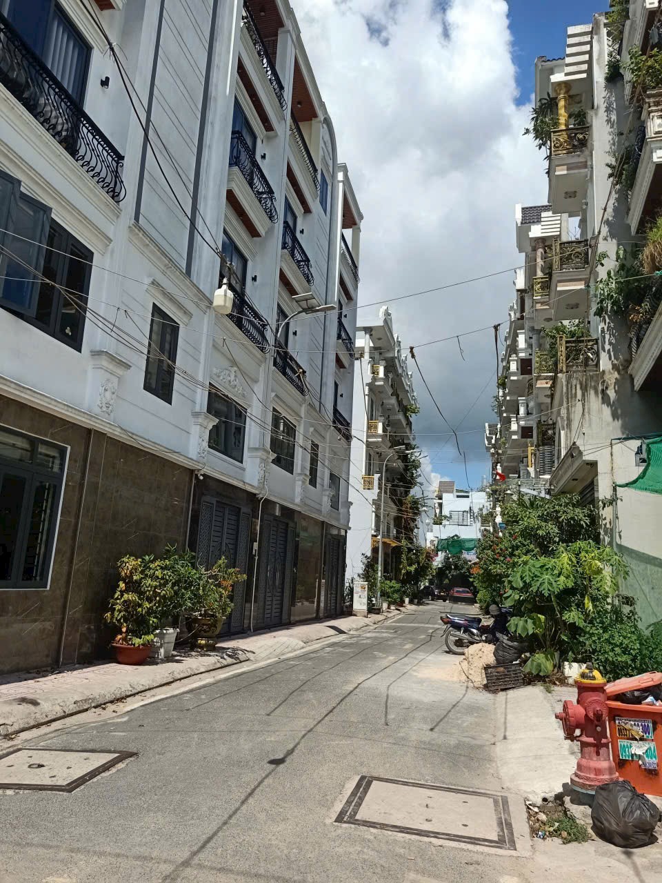 NHÀ 3 TẦNG LIÊN KHU 4-5 BÌNH TÂN