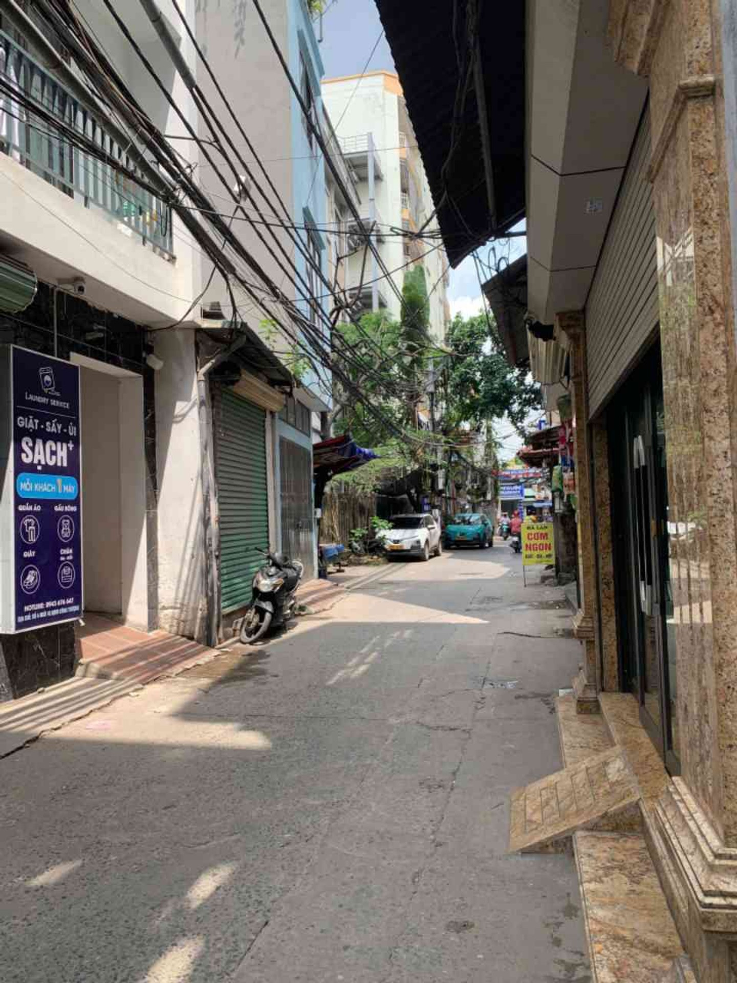 Cơ hội sở hữu căn nhà đẹp tại Định Công Thượng - Nhà 4 tầng đẹp, giá tốt, cạnh tranh trong khu vực.