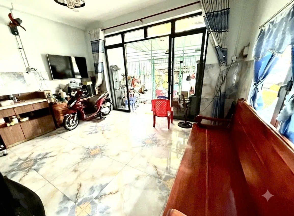Bán nhà cấp 4 - Kinh Dương Vương - Bình Tân - DT: 90m²