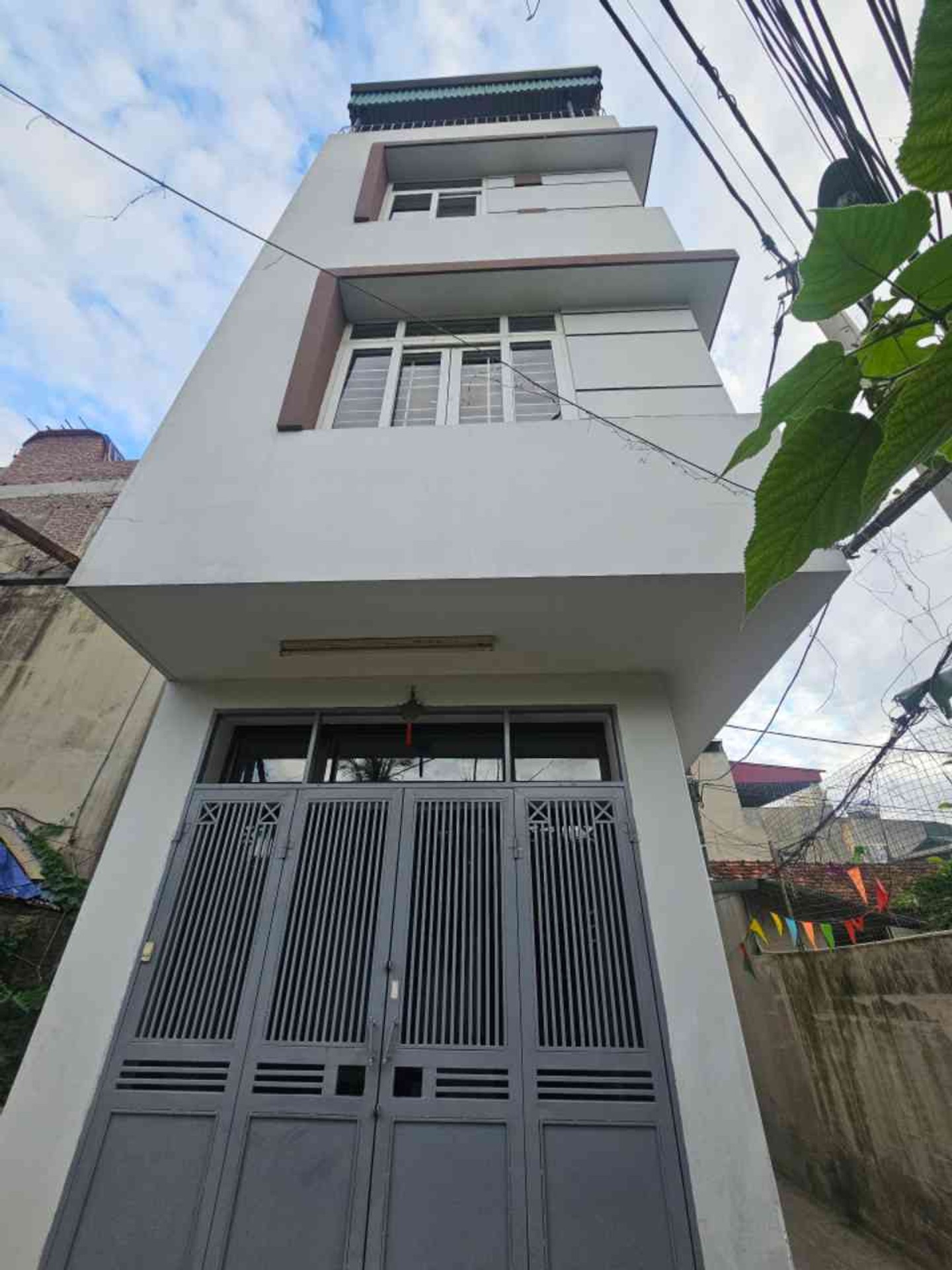 Ngọc Hồi, Hà Nội 4 tầng ở ngay . Nội thất đẹp , gần ô tô , khu A dự án Vin