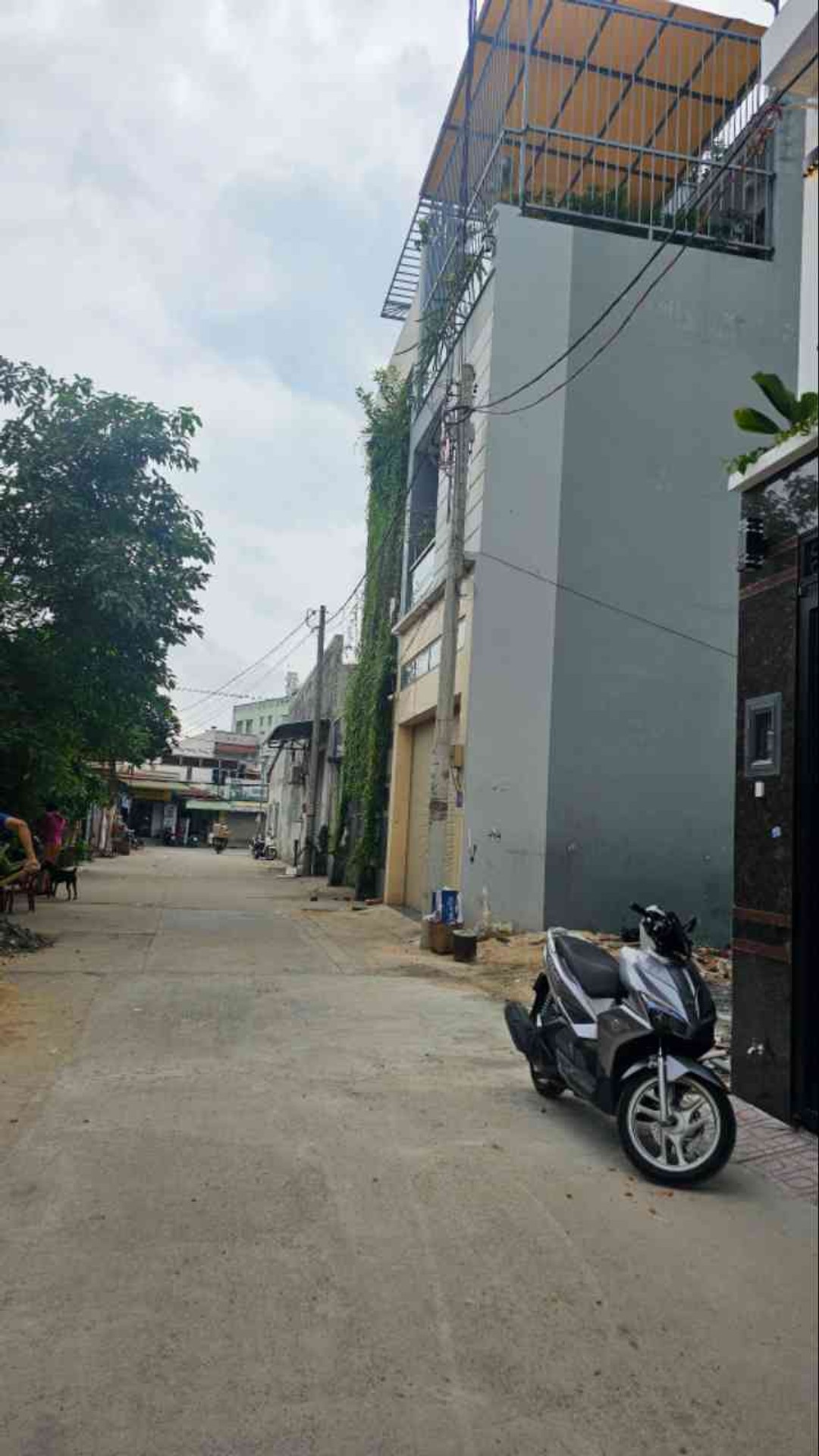 NHÀ 5 TẦNG ĐƯỜNG LÔ TƯ BÌNH TÂN