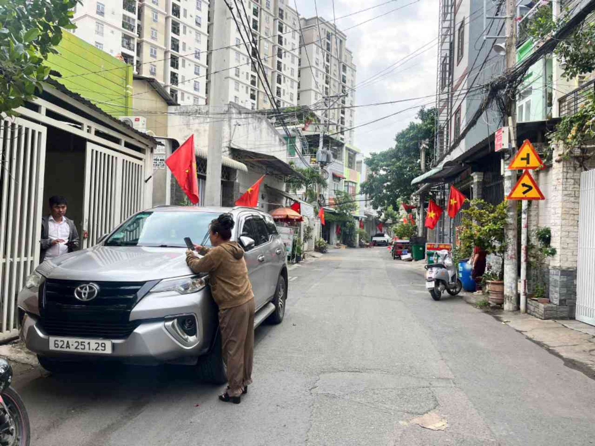 Bán nhà 2 tầng cũ, 114m² đất, Quận 9, giá 9 tỷ