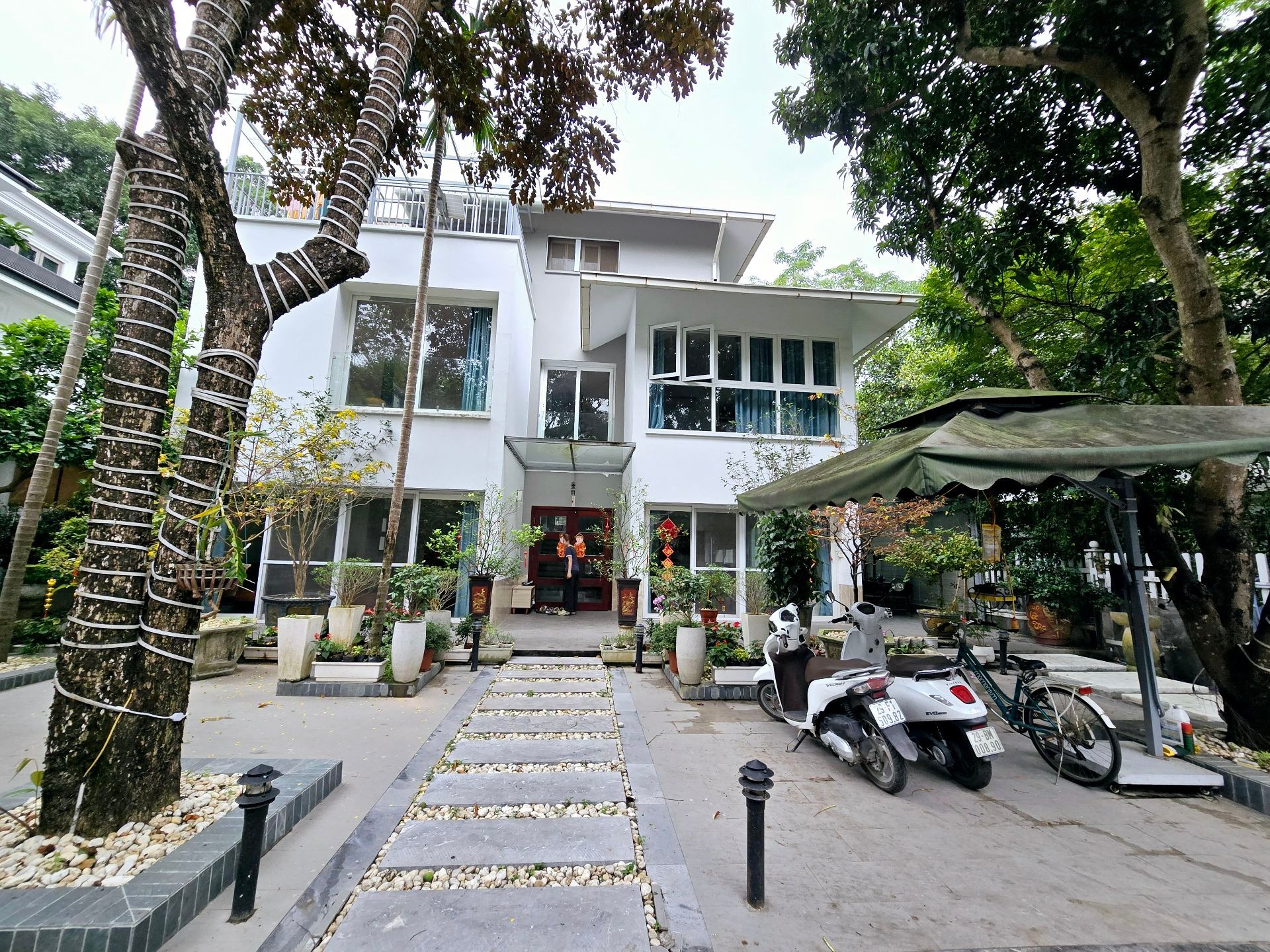Bán biệt thự đơn lập tại xã khu biệt thự Vườn Mai, Ecopark, diện tích 428m², pháp lý đầy đủ