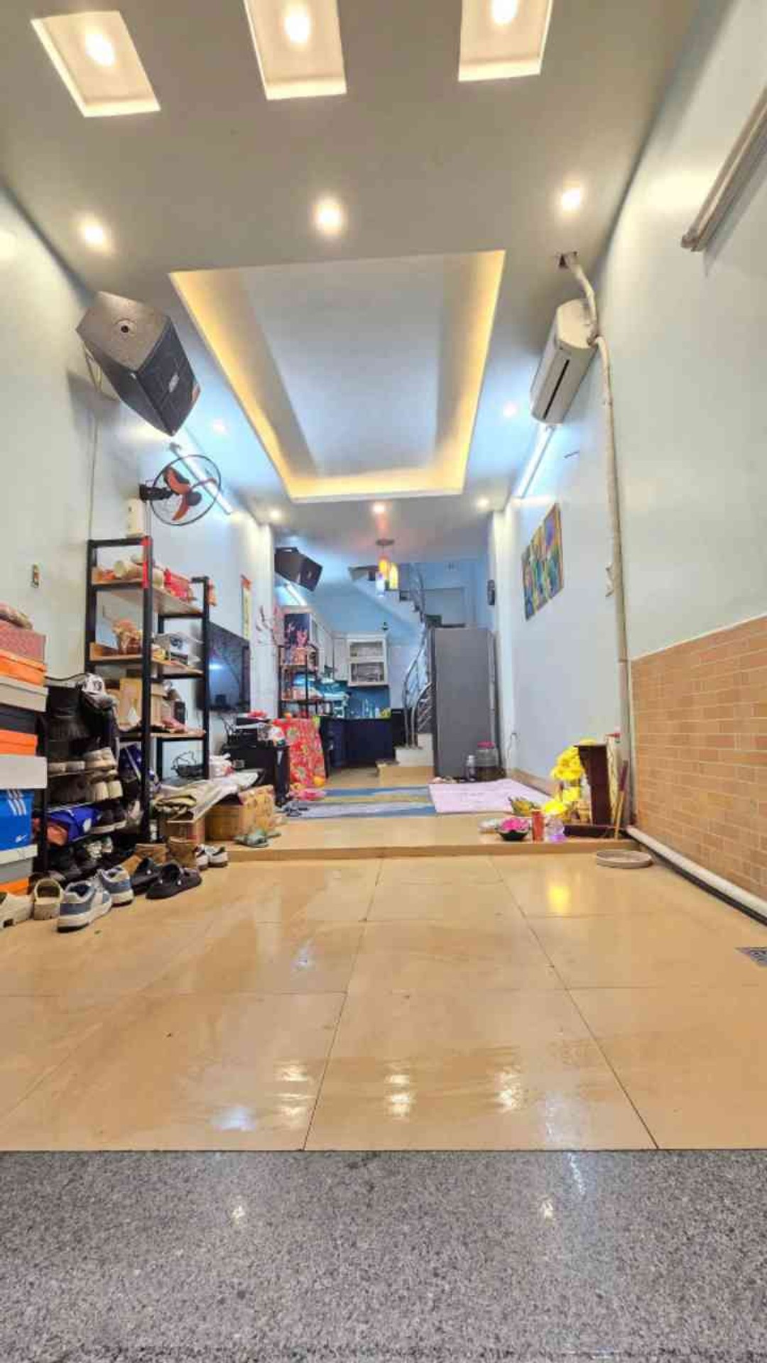 BÁN NHÀ TRẠI CÁ - 30M2 - 5 TẦNG - SÁT PHỐ - LÔ GÓC - FULL 5 TẦNG - Ở LUÔN - AN SINH ĐỈNH.