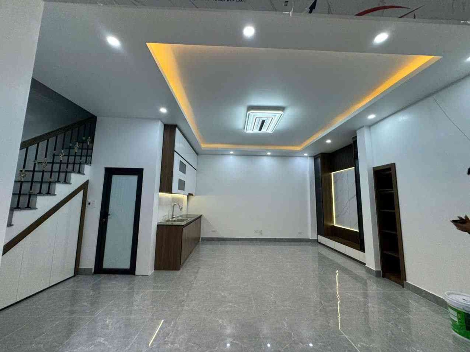 Nhà Mặt Ngõ Kinh Doanh Đỉnh Cầu Giấy, Full Nội Thất