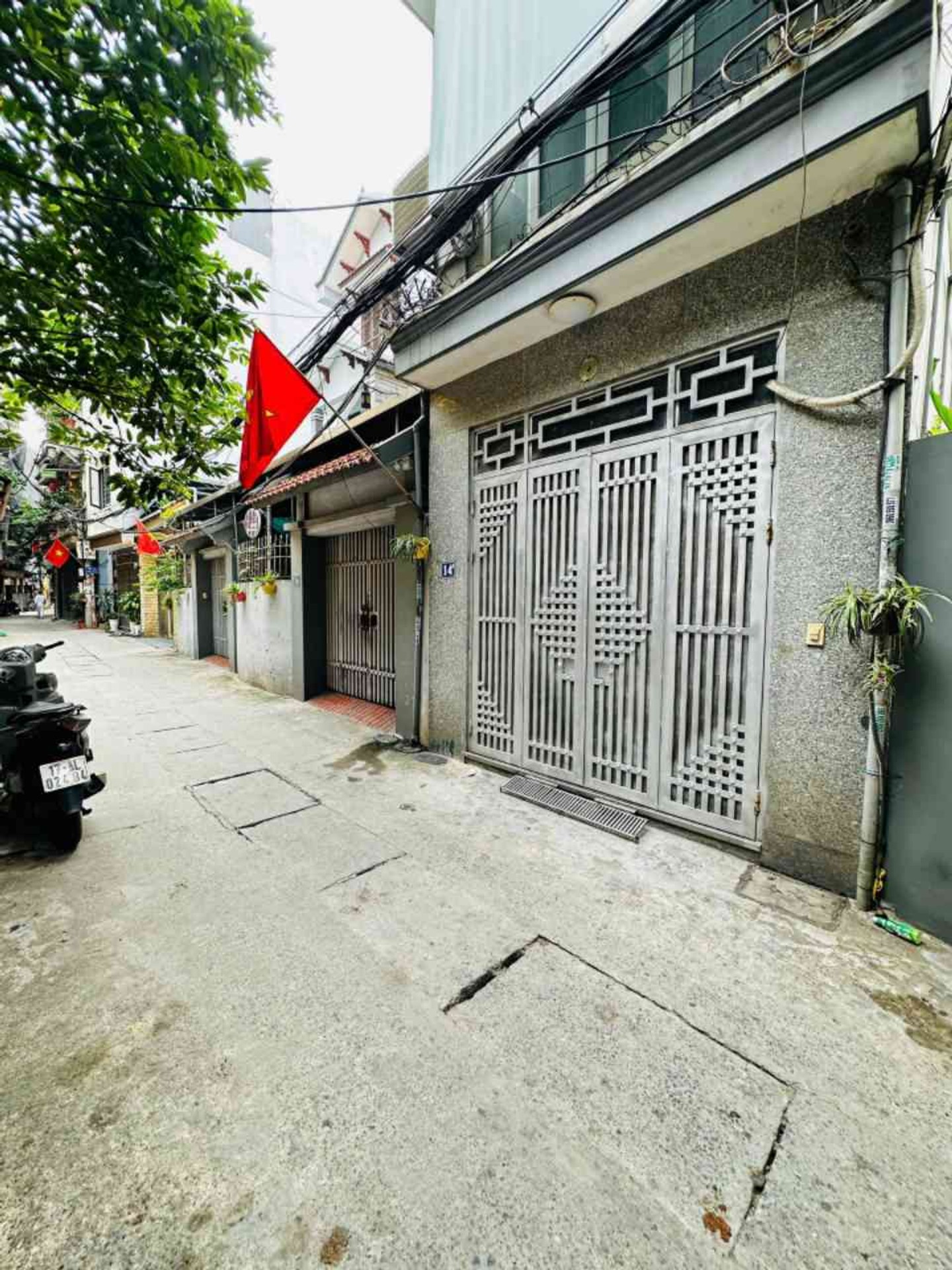Bán nhà 5 tầng tại Xuân Đỉnh, mặt ngõ xe ô tô vào nhà, kinh doanh, 11 tỷ