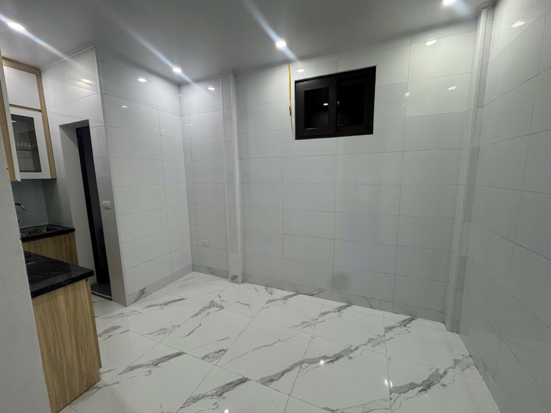 Cơ hội hiếm có sở hữu nhà phố Hương Viên sát hồ Hai Bà Trưng đẹp ở luôn, với giá chỉ nhỉnh 5 tỷ