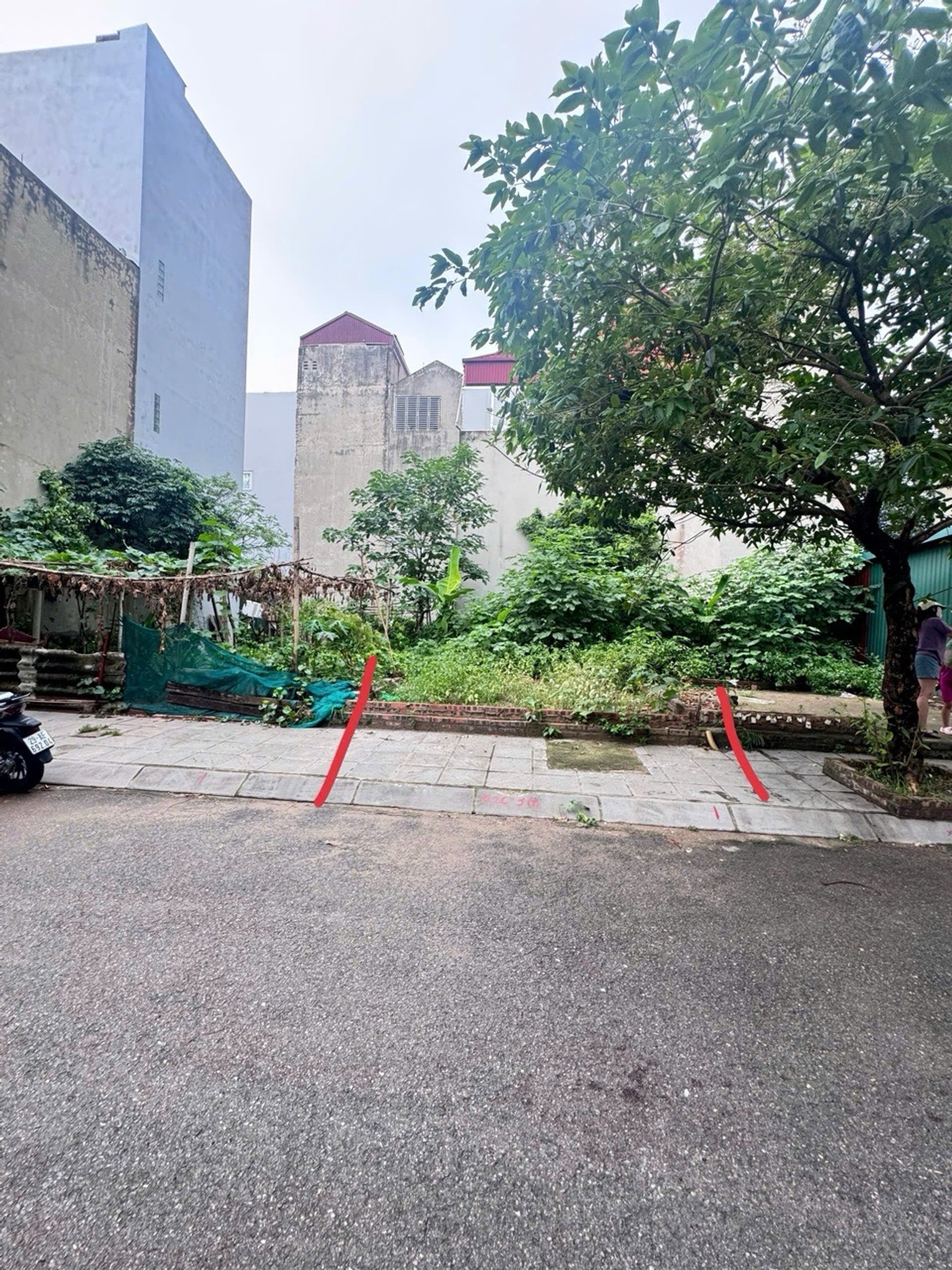Bán đất khu vực phường Thượng Thanh, Long Biên - diện tích 50 m2, kinh doanh, ô tô vào tận nơi