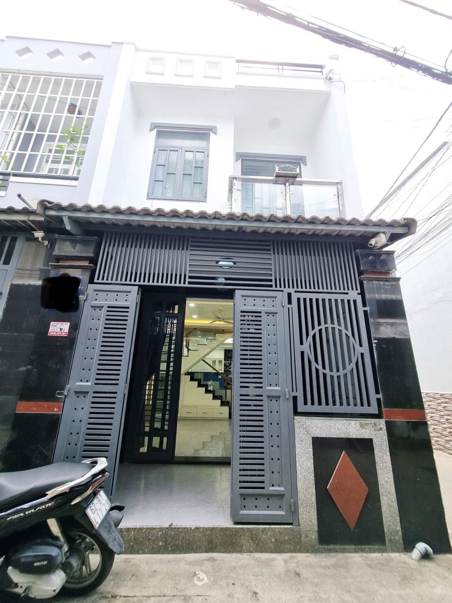 Gấp bán căn góc hẻm xe hơi tận nhà, Quận 12, HT35, 2 tầng, 4x13m, nhỉnh 4 tỷ.