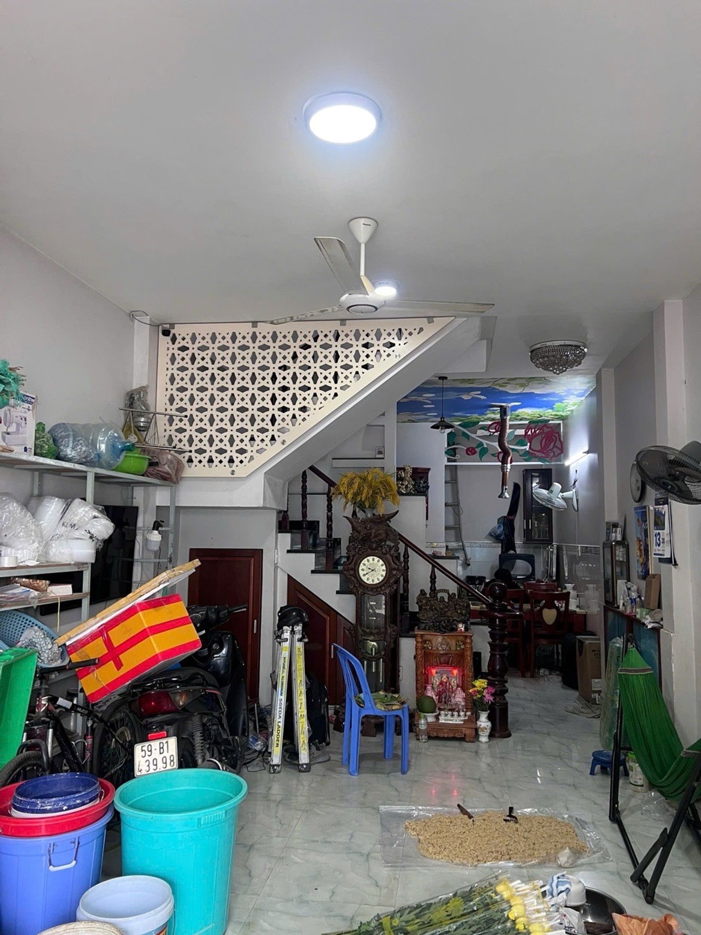 Nhà 2 tầng 54.5m2 gần chợ, trường học Phường Long Phước giá 5.9 tỷ
