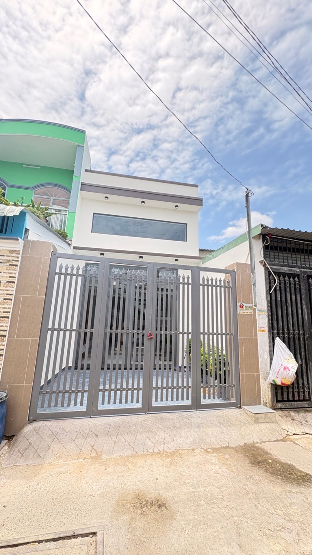 Nhà đúc lửng 3PN hẻm ô tô Đông Thạnh Hóc Môn giá 2,75 tỷ