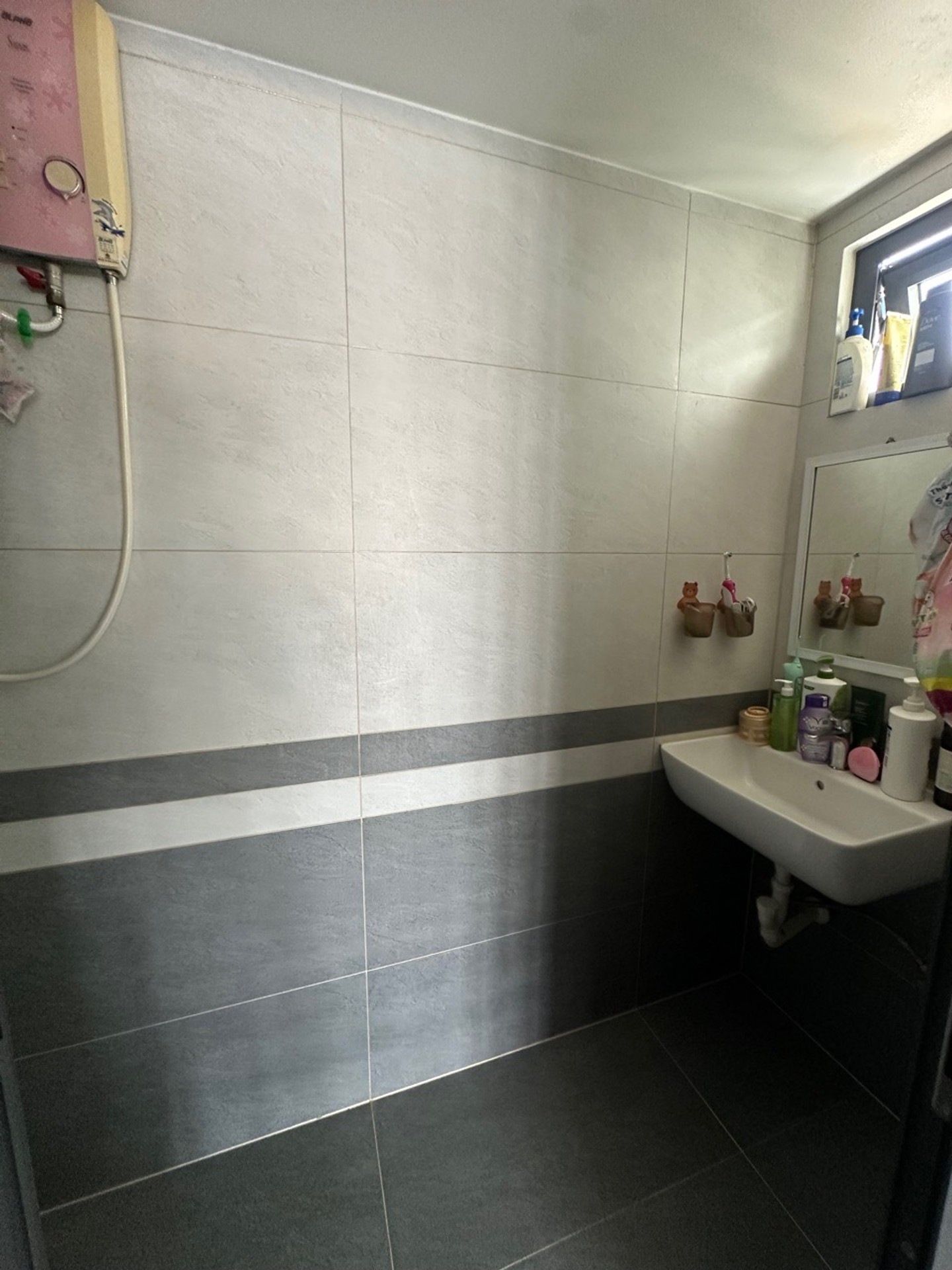 Nhà riêng 5 tầng diện tích 64m2 hướng Đông Nam tại khu vực Tân Phú