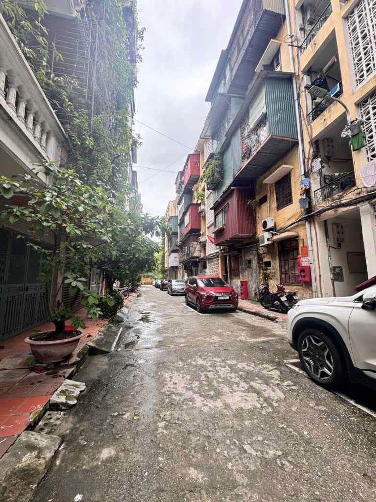 Căn hộ 2 ngủ cực đẹp ở khu cán bộ Hoàng Quốc Việt
