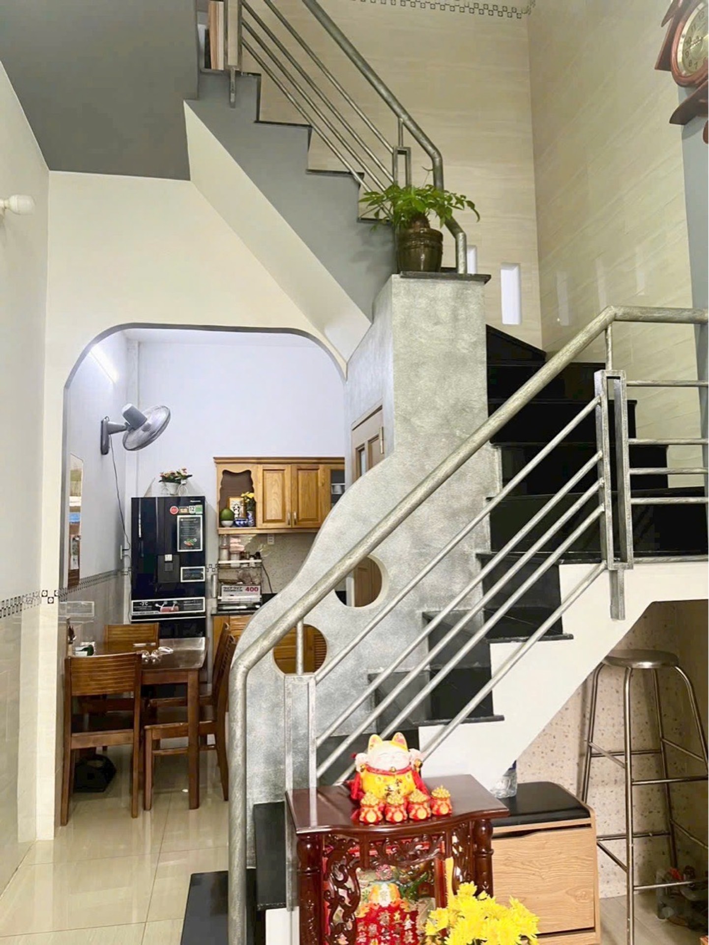 Bán nhà 2 tầng hẻm ô tô khu trung tâm Quận 10 giá 4,35 tỷ