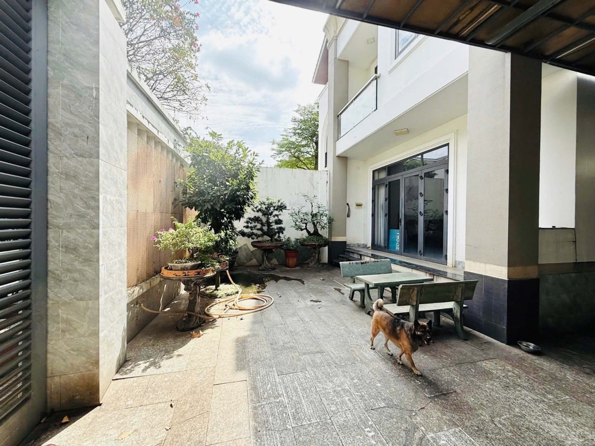 BIỆT THỰ GIẢM CHÀO 3 TỶ- 233M2- 10m23m- 4 TẦNG- SÂN VƯỜN- ĐƯỜNG NHỰA 12M- AN NINH