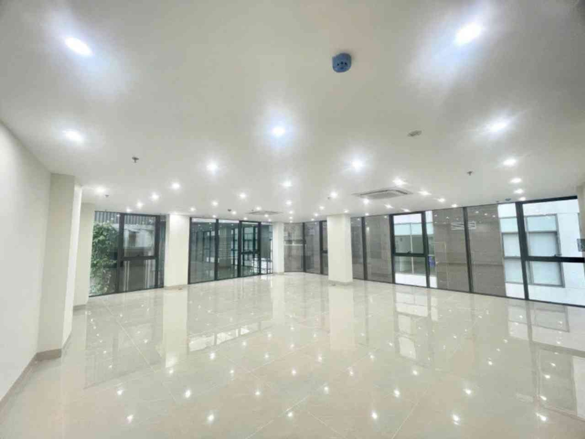 Tòa Nhà Văn Phòng Lô Góc Đẳng Cấp Tại Khu Vực Lê Văn Lương