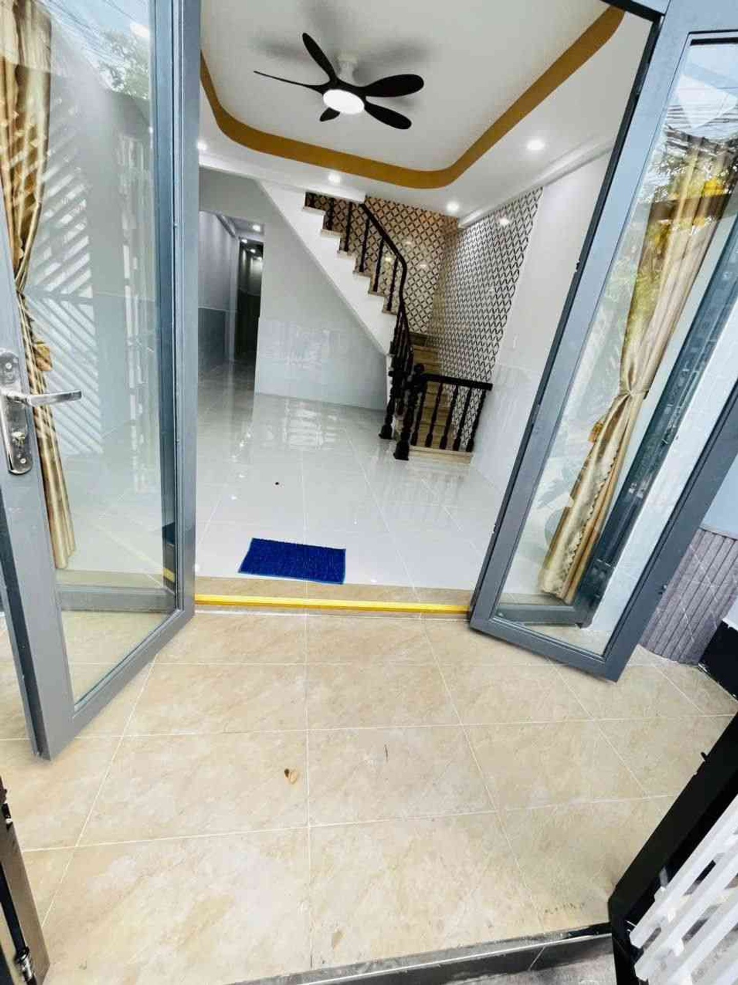 Bán Nhà 2 tầng 64m2 hẻm xe hơi Phạm Hùng, Bình Hưng, giá 4.25 tỷ 0948769331