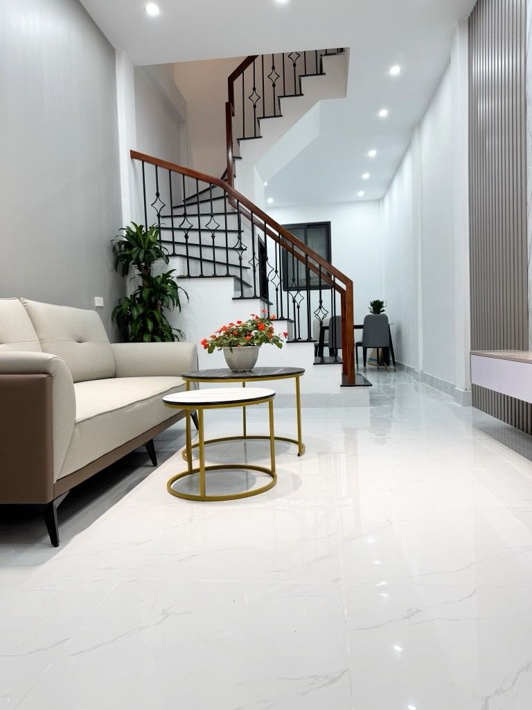 Nhà đẹp hiếm tại Kim Giang - Đại Kim, 38m², 5 tầng, full nội thất, giá tốt