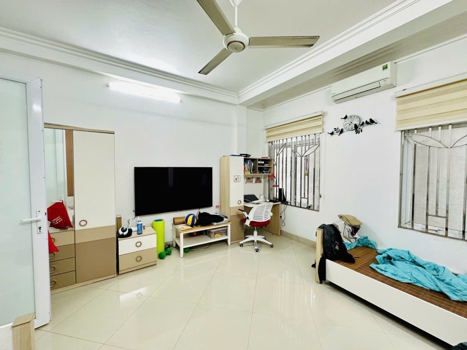Bán nhà riêng 5 tầng 32m2 lô góc tại Hồ Tùng Mậu, cách 1 nhà ô tô, pháp lý sổ đỏ