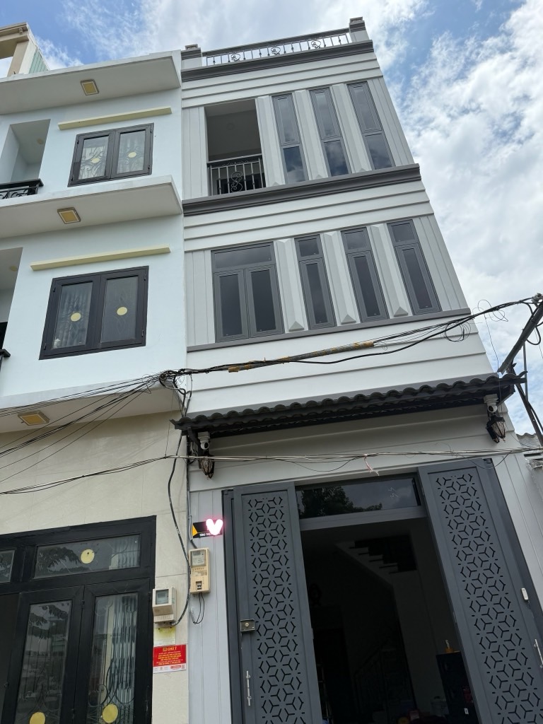 Bán nhà mặt phố Phường 11 Quận 8, 82m², 4 tầng, pháp lý đầy đủ