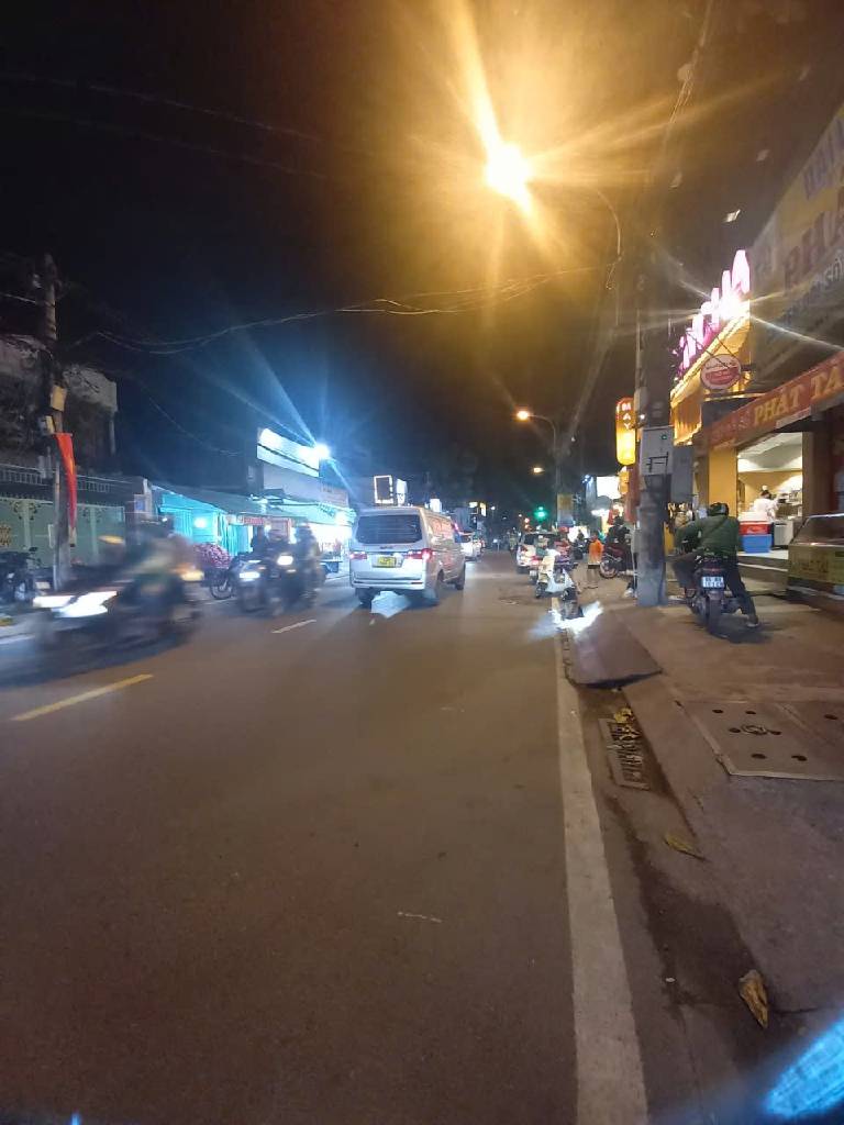 Bán nhà mặt phố Phạm Hữu Lầu ,Quận 7, diện tích 104,8m2 kinh doanh tốt - 0934 194 634 Em Quý