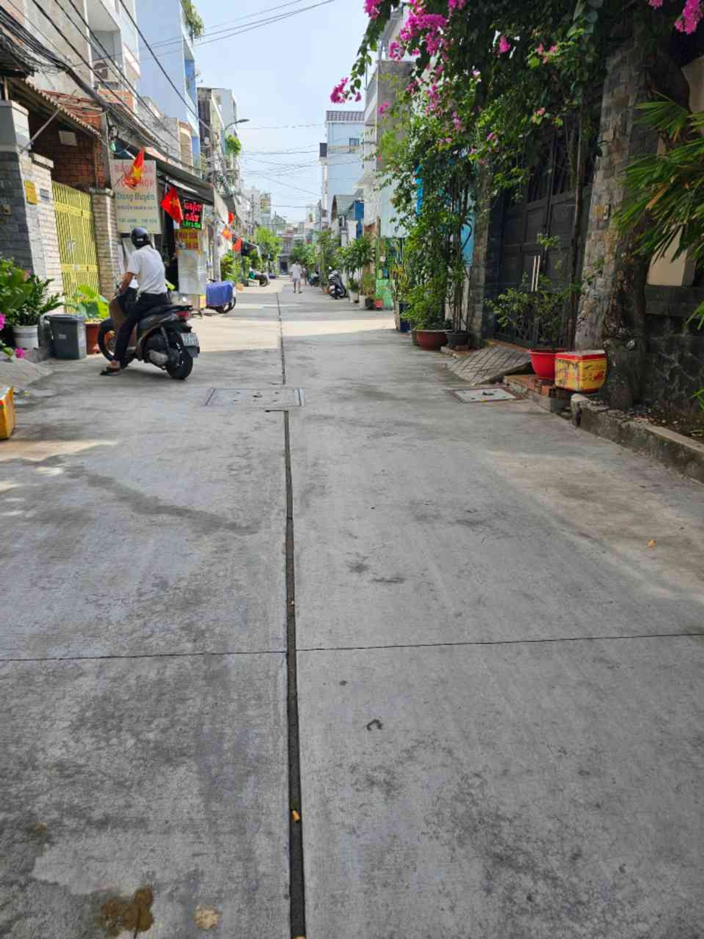 Nhà riêng một tầng diện tích rộng, vị trí thuận tiện tại quận Bình Tân