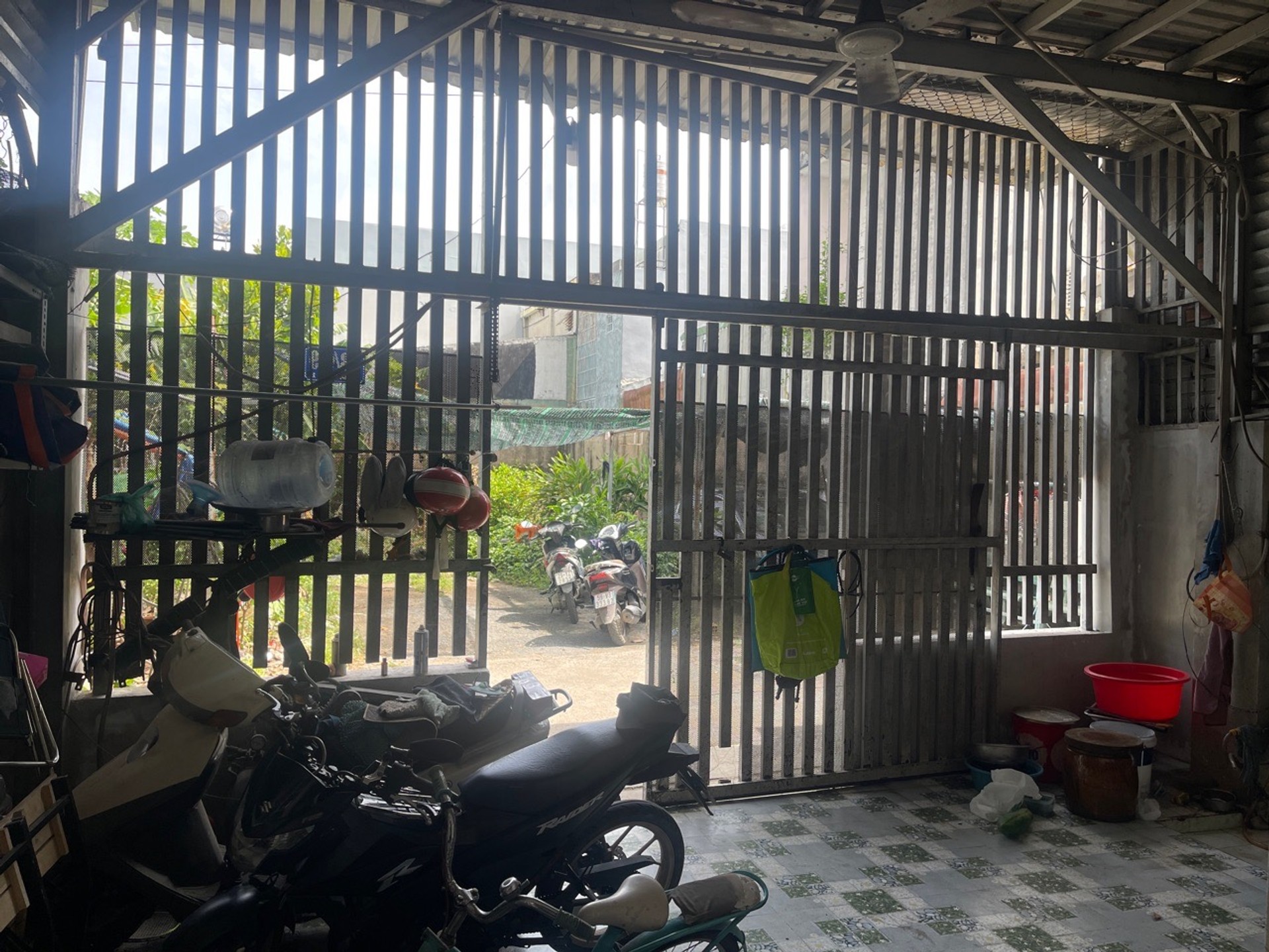 Bán nhà 2 tầng 3 phòng ngủ, diện tích 80m2, phường Phú Hữu, Quận 9