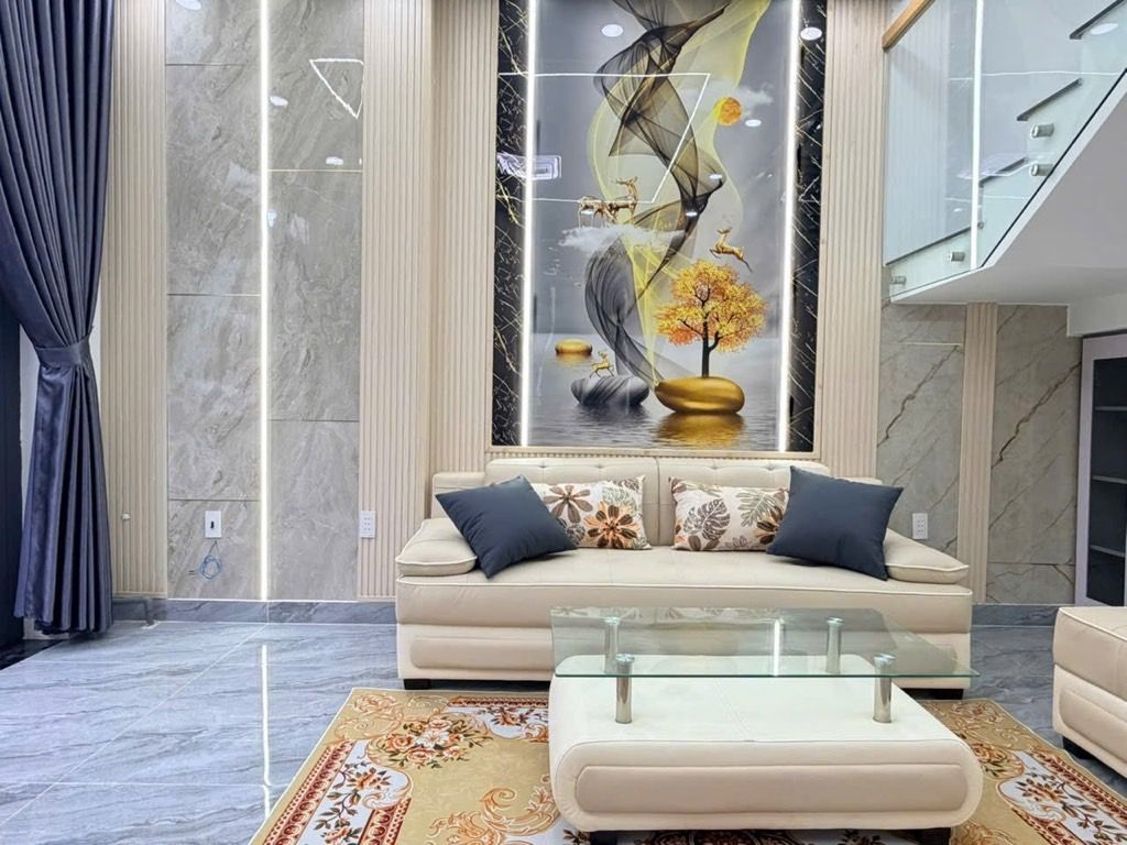 Bán nhà riêng 3 tầng diện tích 46m2 tại Quận 12, hướng Đông Nam, hẻm ôtô