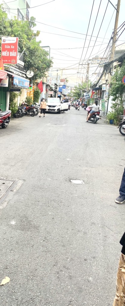 Cơ hội sở hữu nhà lô góc trung tâm Quận 7 giá tốt hiếm có