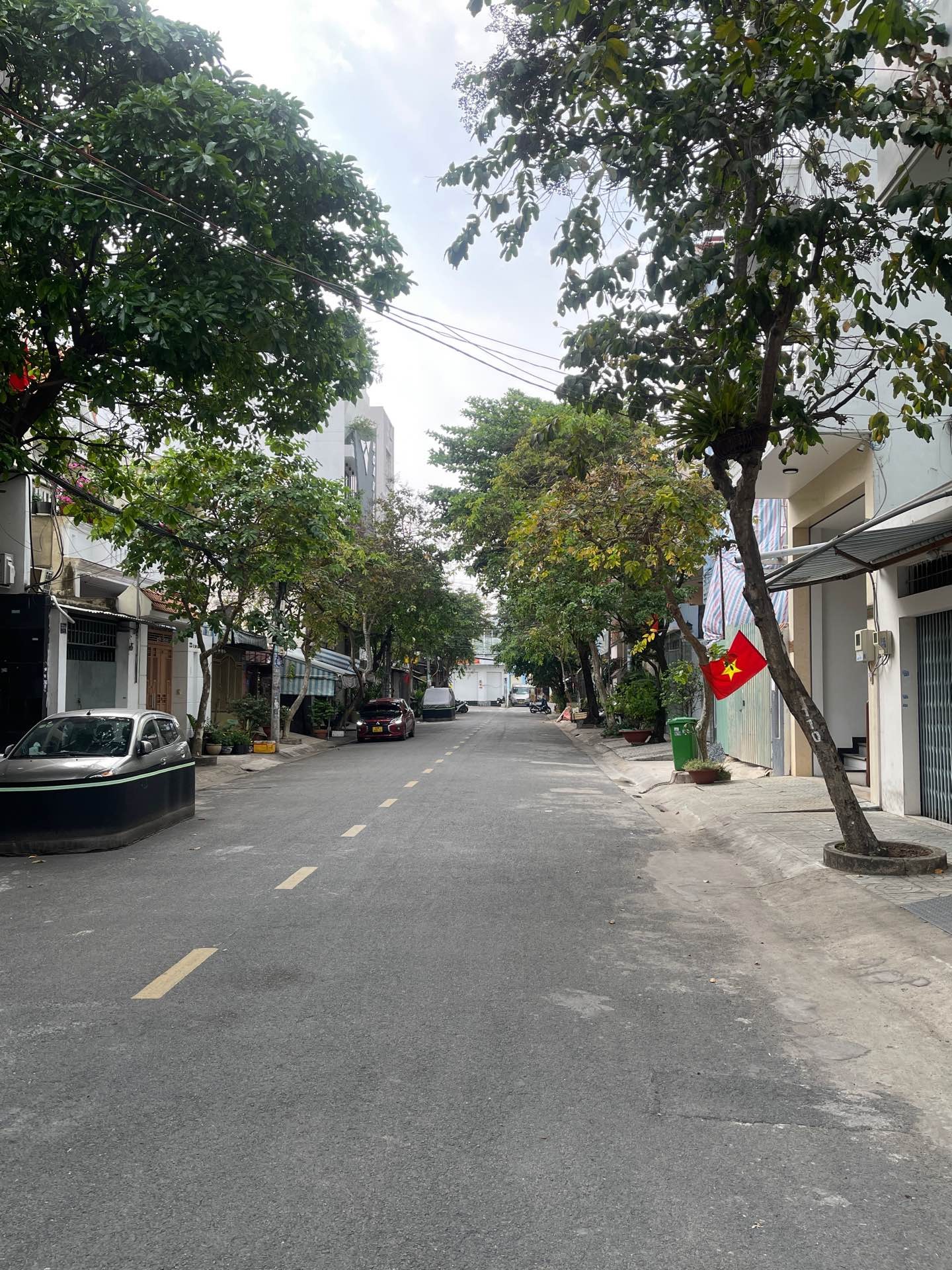 Nhà mặt phố 4 tầng khu Họ Lê Tân Phú giá 9 tỷ