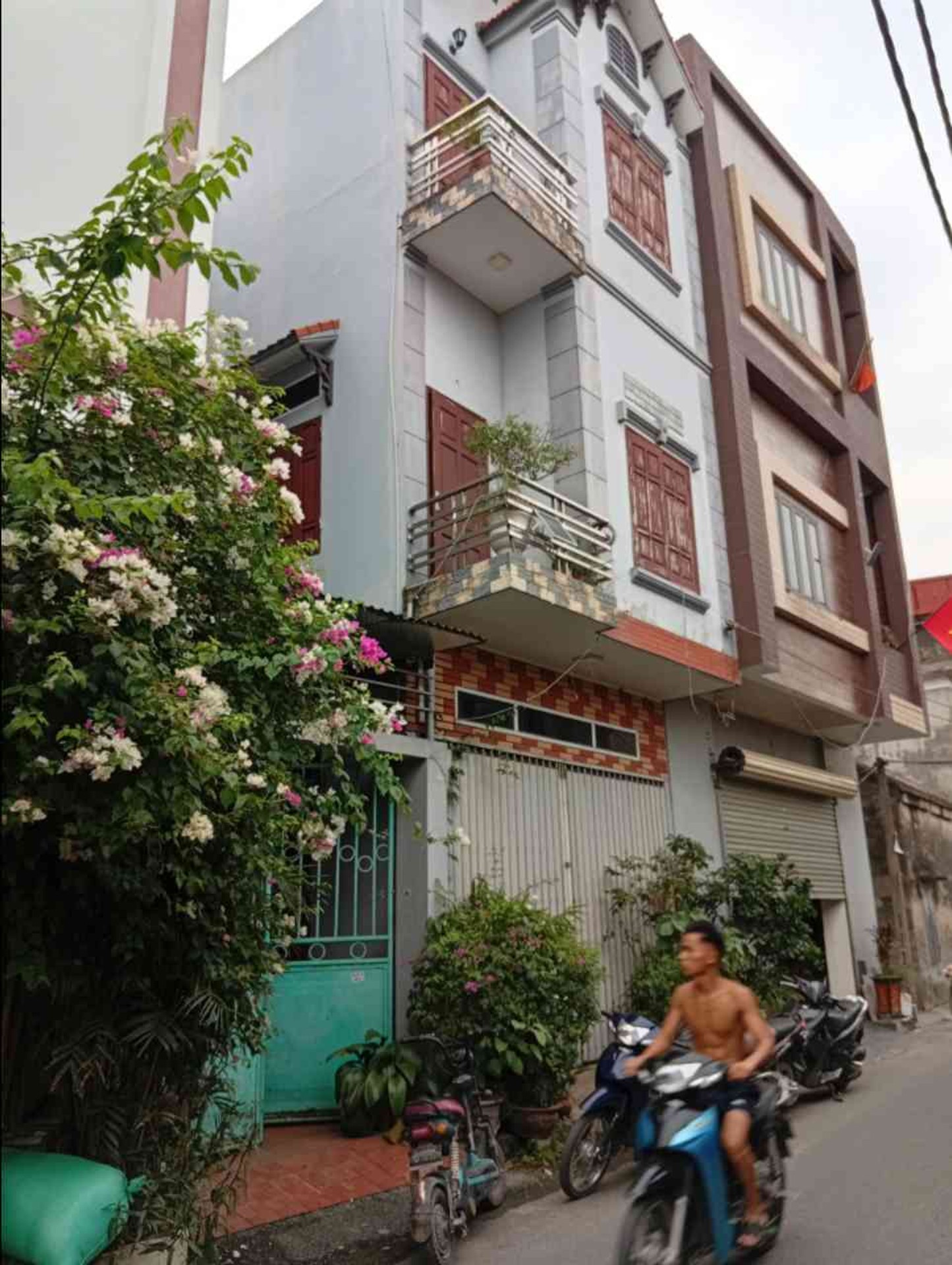 Bán nhà mặt phố Tam Sơn, Từ Sơn, Bắc Ninh, gần Đại Học Luật 3 tầng, diện tích 107.1 m2
