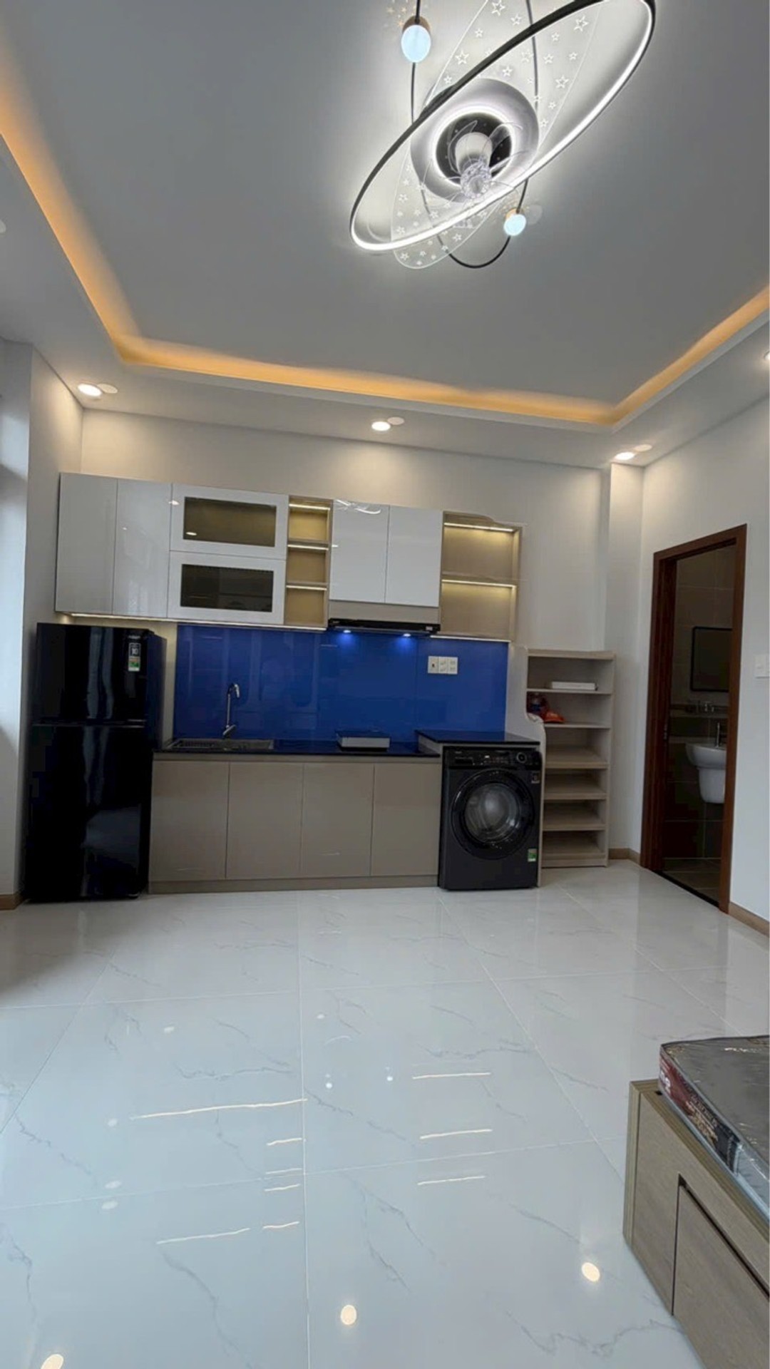 Toà nhà CHDV 5 tầng thang máy, thu nhập siêu khủng tại Hoàng Quốc Việt, Quận 7 - 0934 194 634 Em Qu