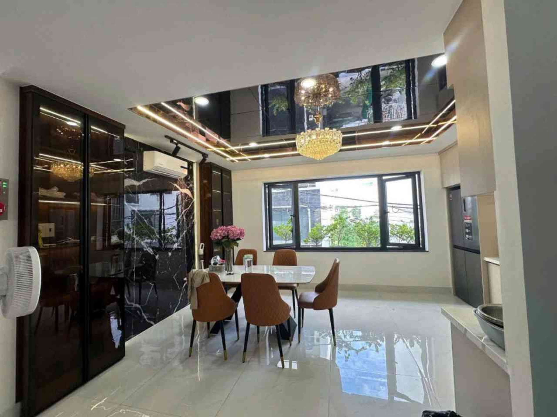 Biệt Thự Thành Thị Với Kiến Trúc Đỉnh Cao Tại Khu Vực TCH16
