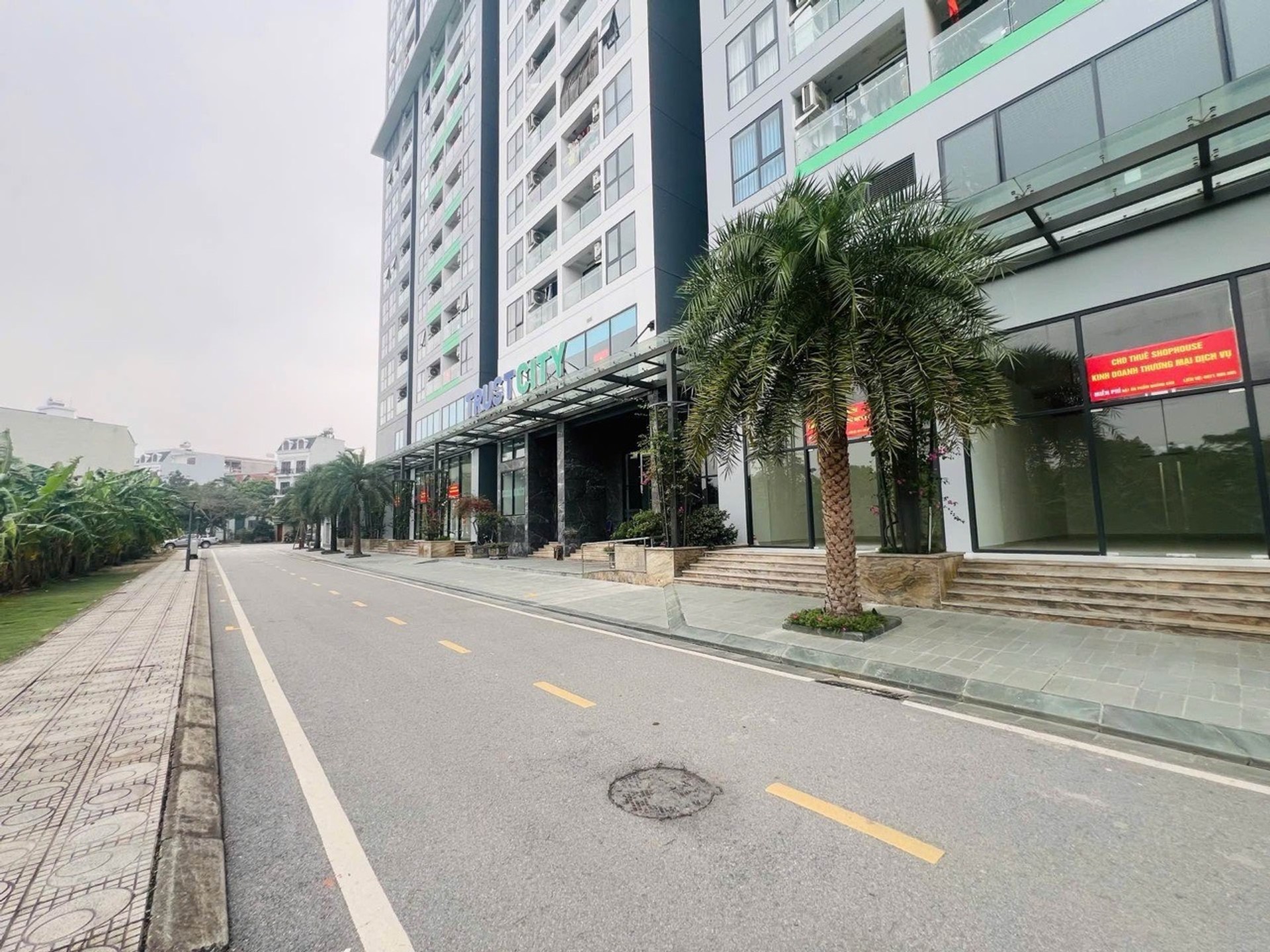 Căn hộ 2 phòng ngủ view đẹp tại Trust City Phụng Công