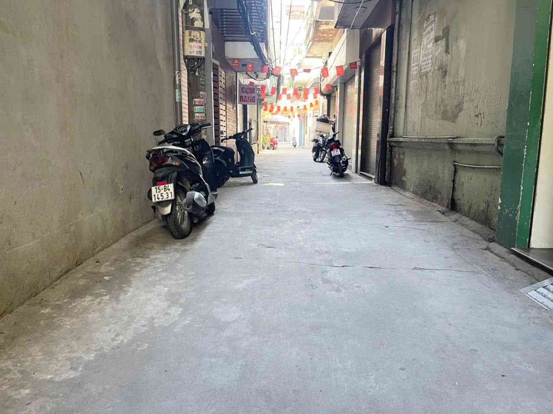 Bán nhà riêng 3 tầng khu trung tâm Phố Tô Hiệu sầm uất, diện tích 35.9m²